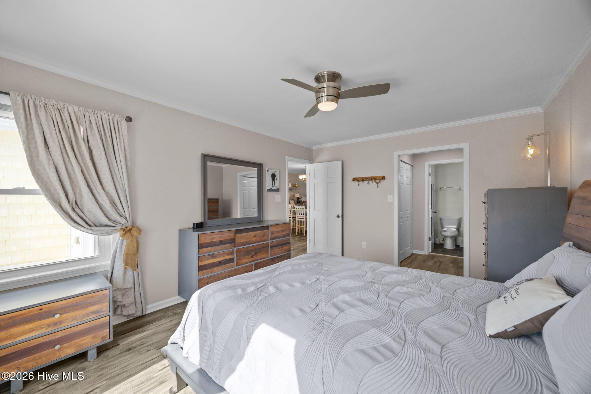 100555604 | Photo 17