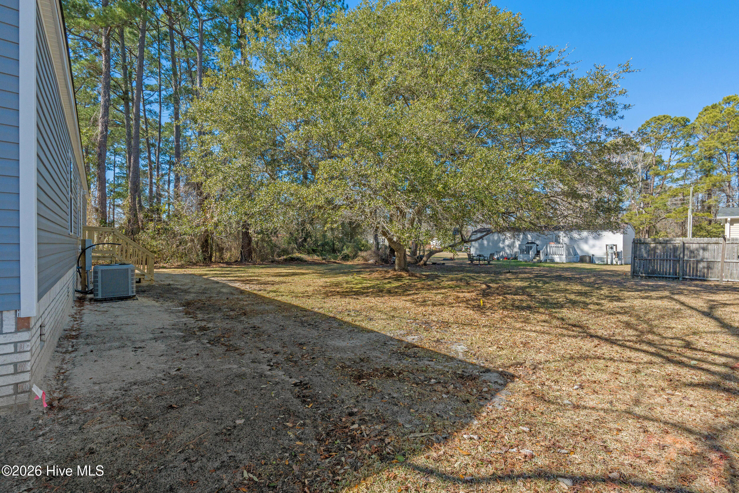 100554788 | Photo 21