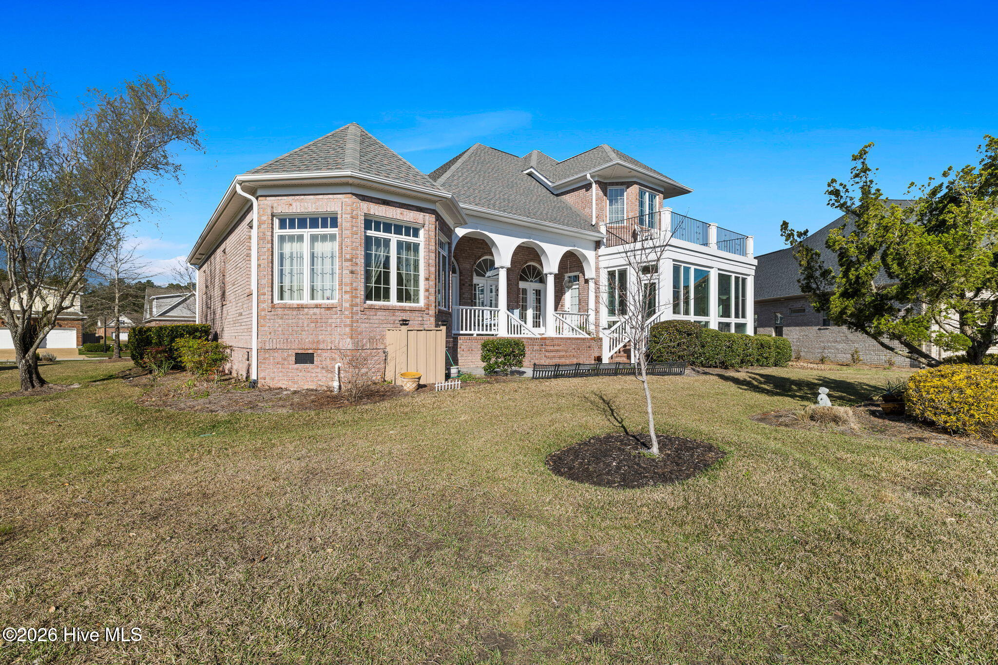 100560787 | Photo 51