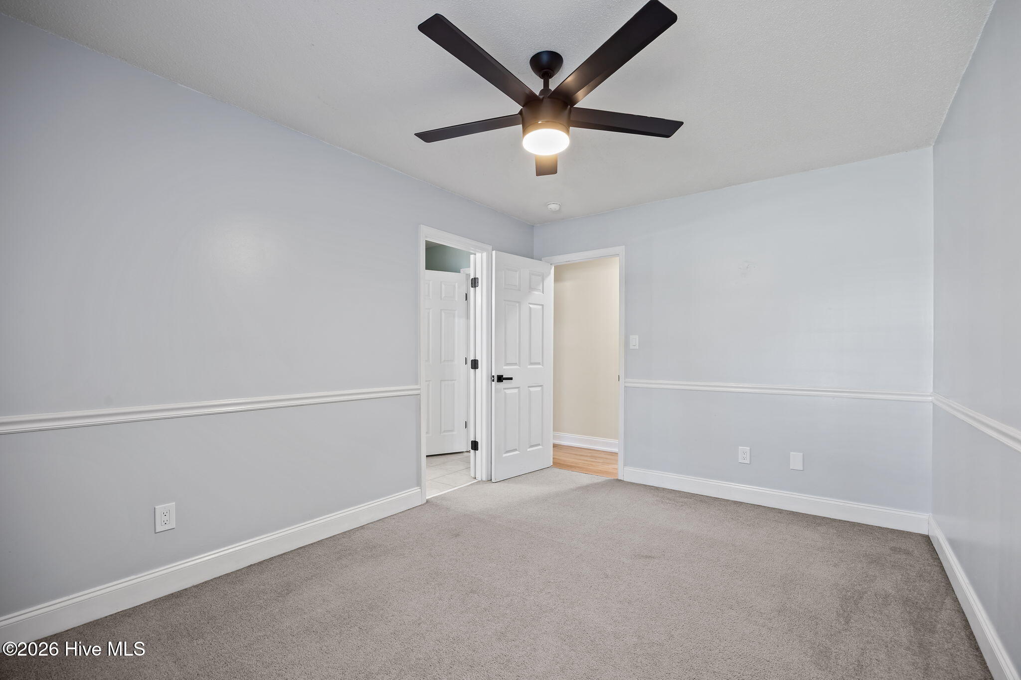 100561724 | Photo 33