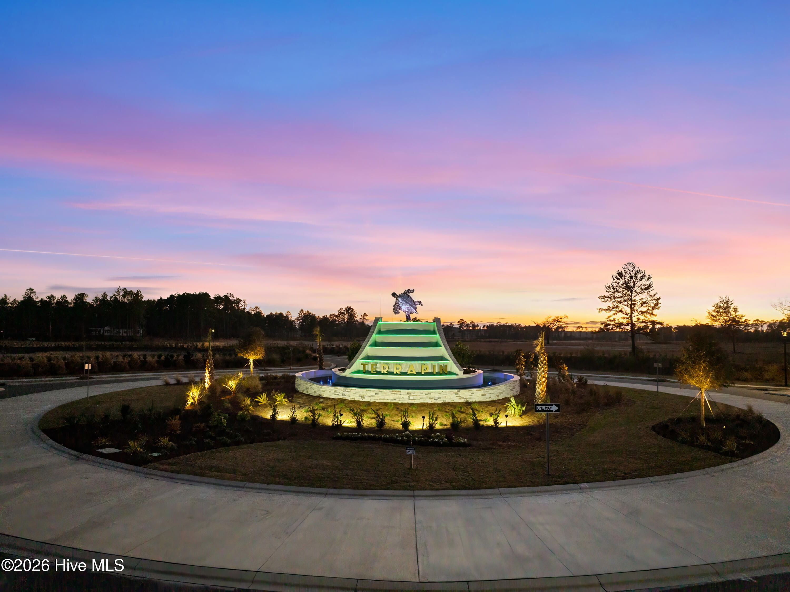 100557977 | Photo 27