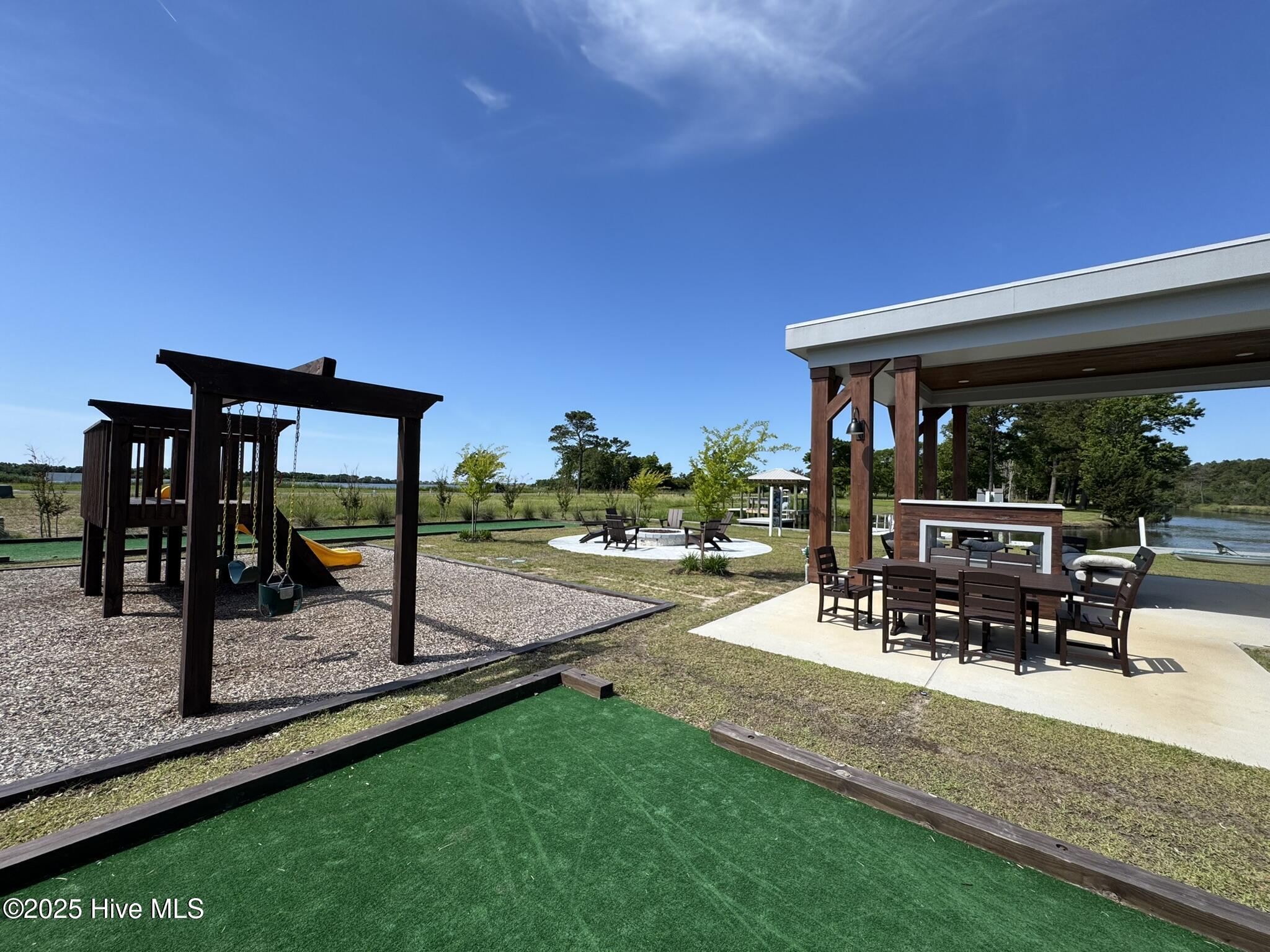 100509634 | Photo 62