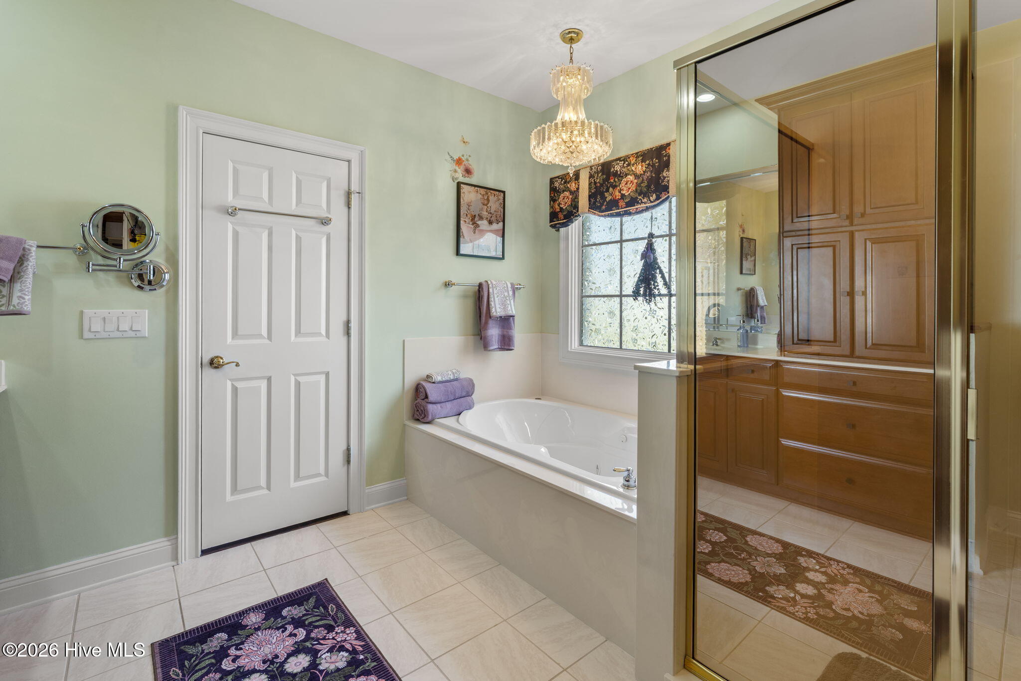 100563951 | Photo 34