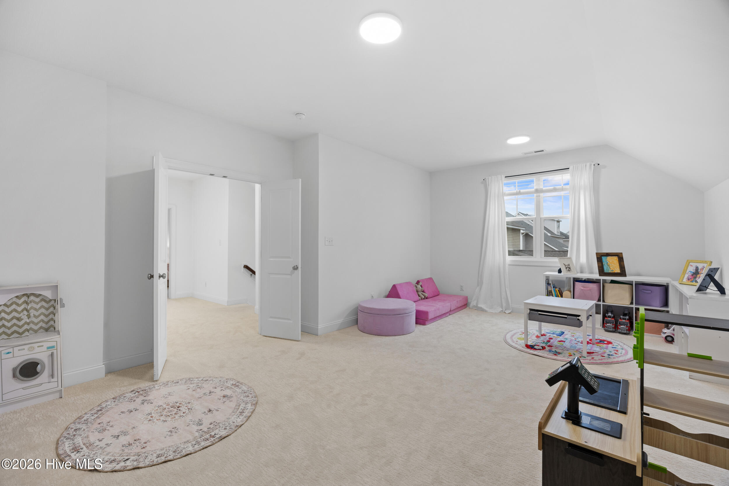 100554590 | Photo 29