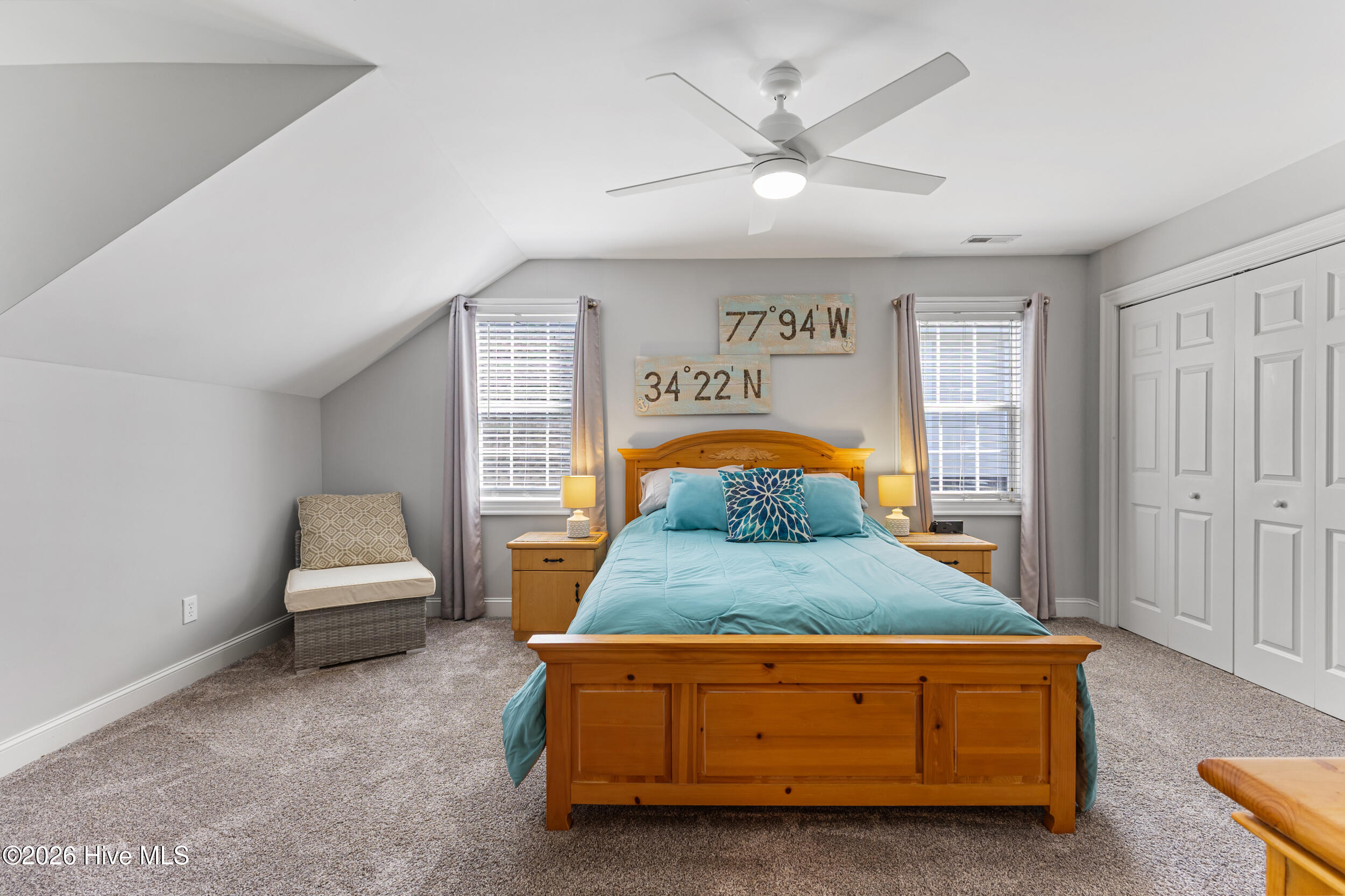 100569489 | Photo 34