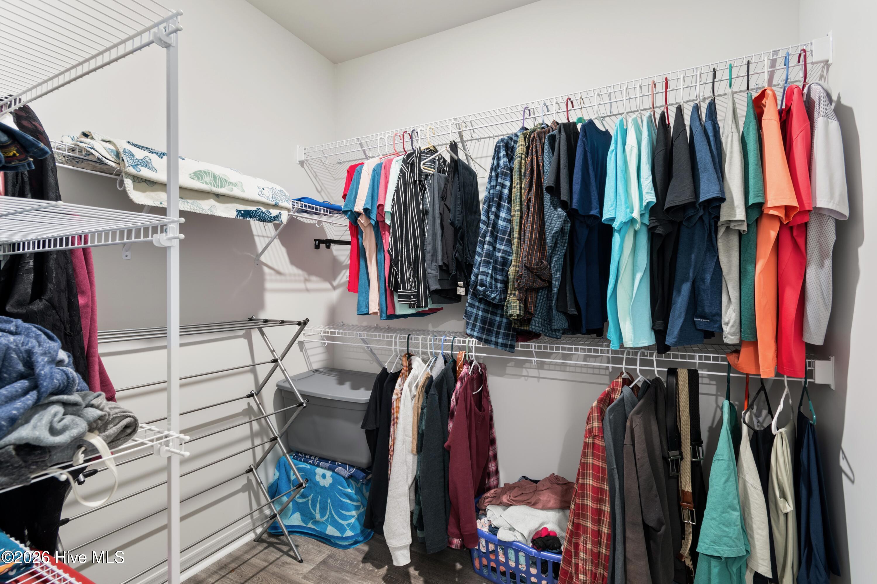 100547205 | Photo 22