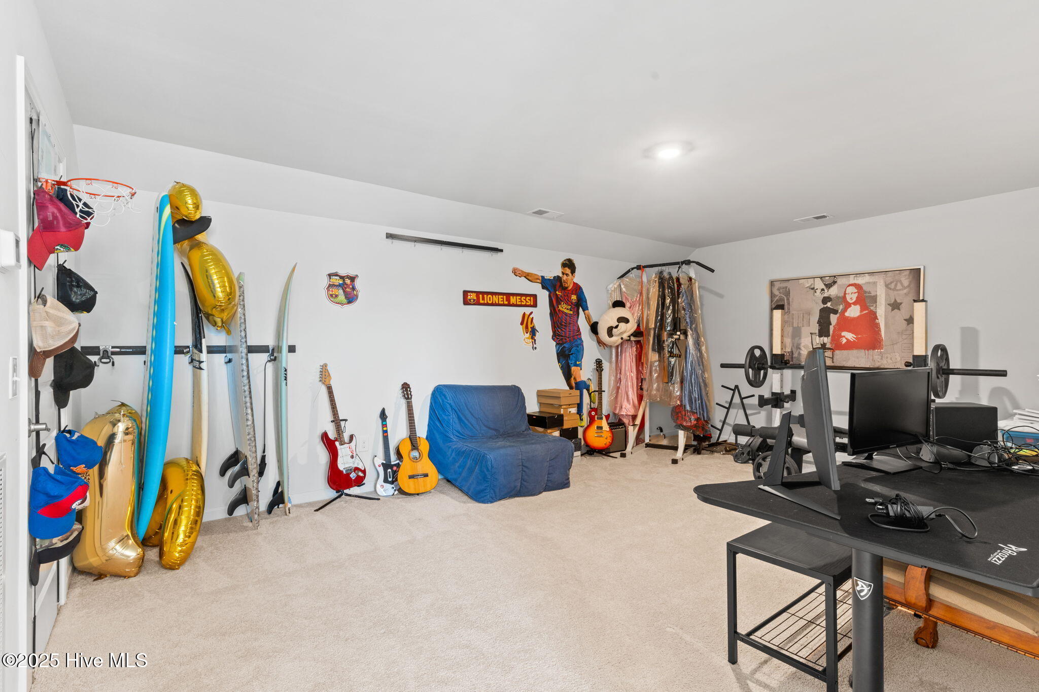 100531628 | Photo 30