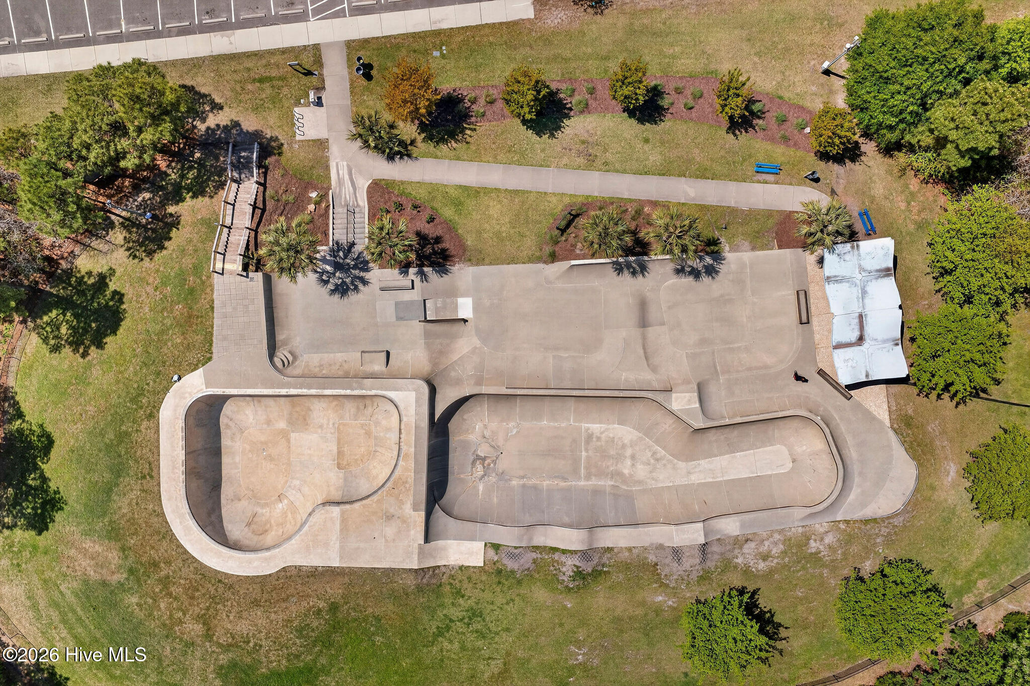 100566327 | Photo 47