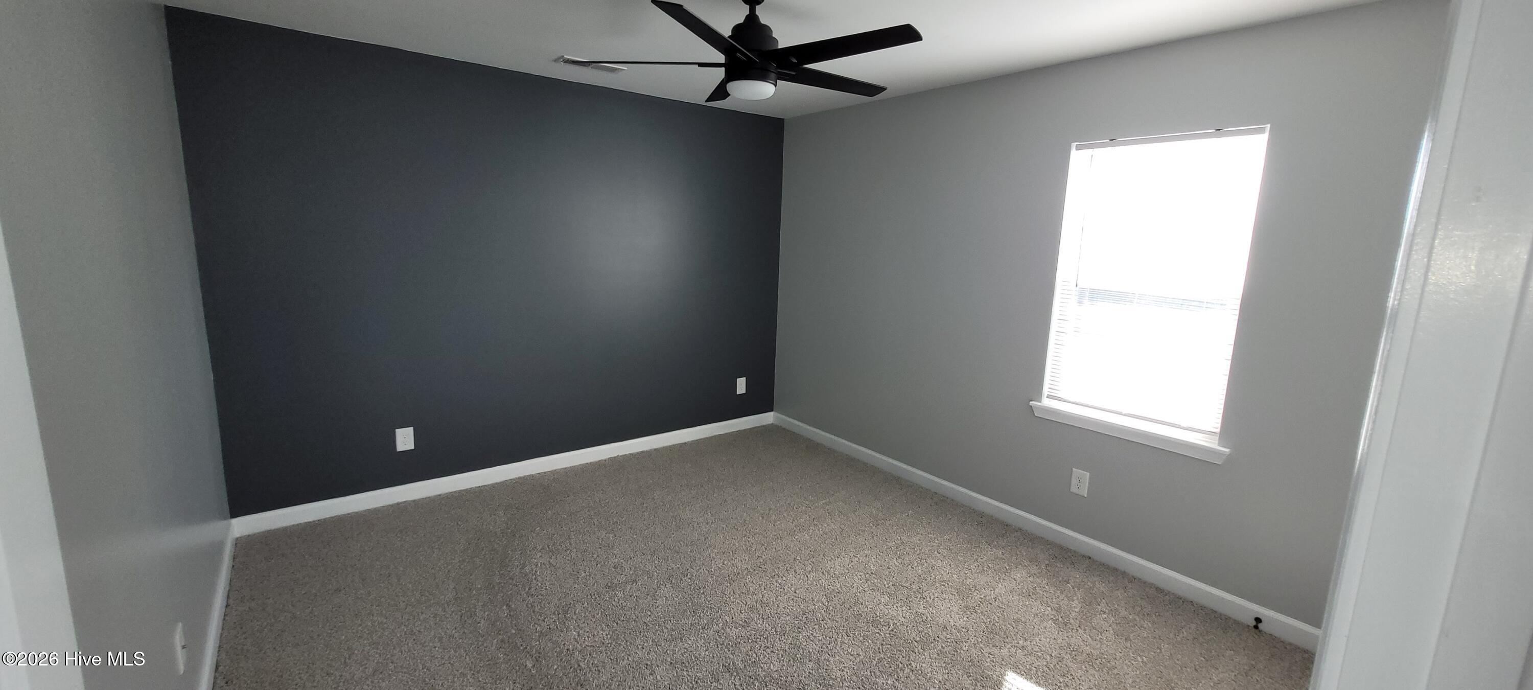 100550457 | Photo 16