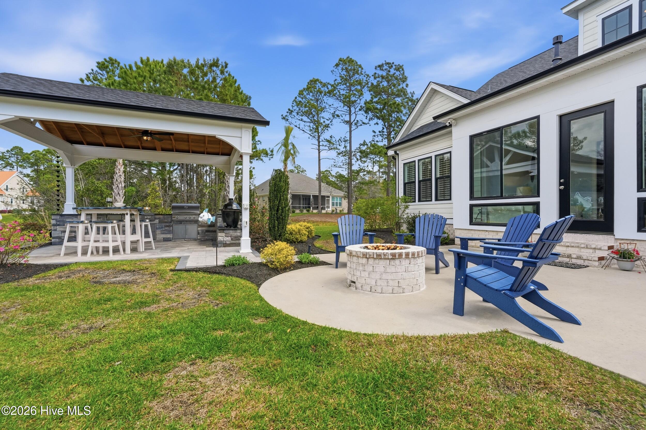 100563980 | Photo 40