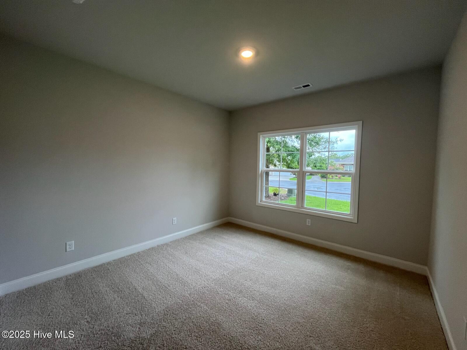 100420761 | Photo 19