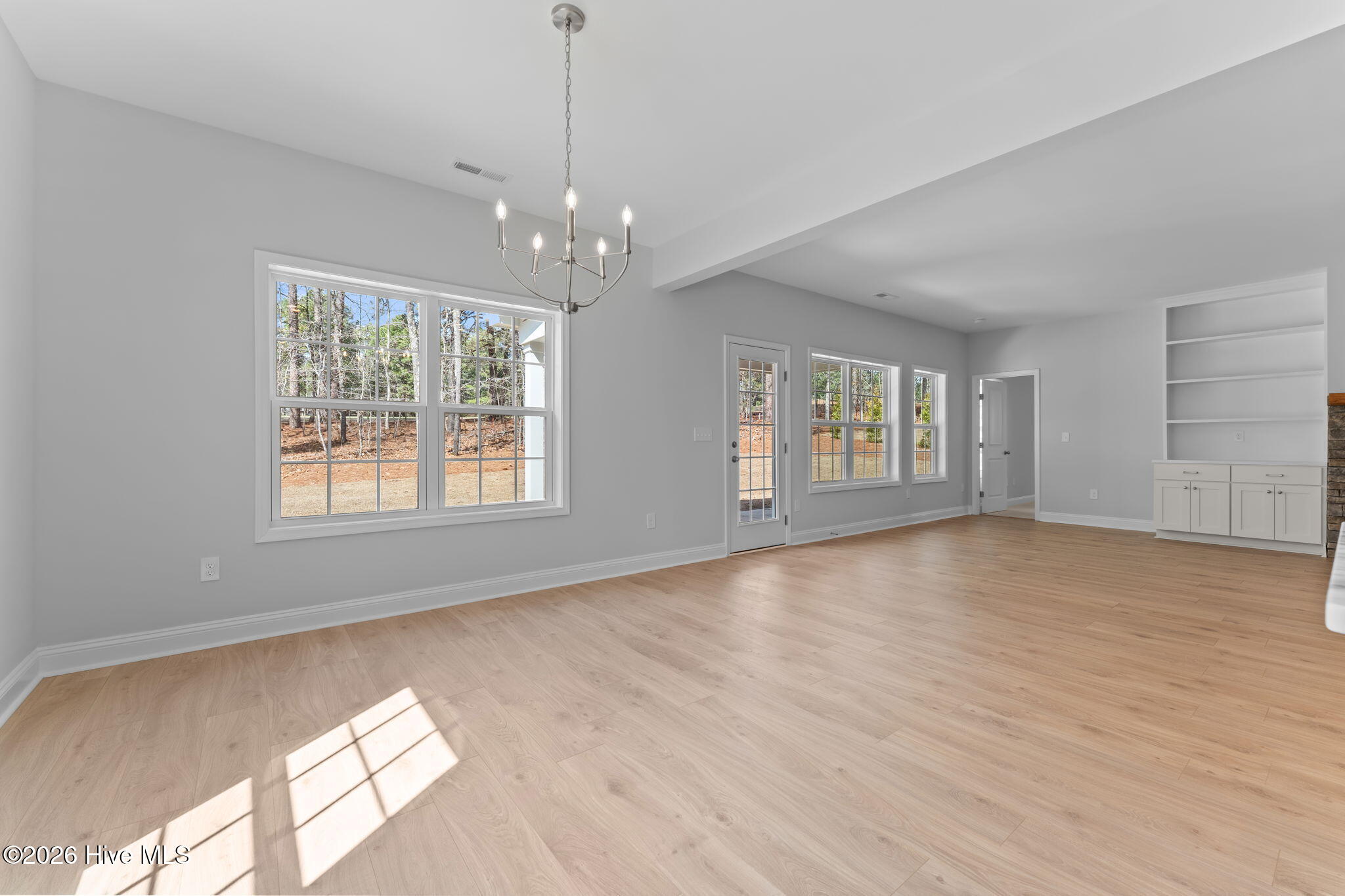 180 Longleaf Drive