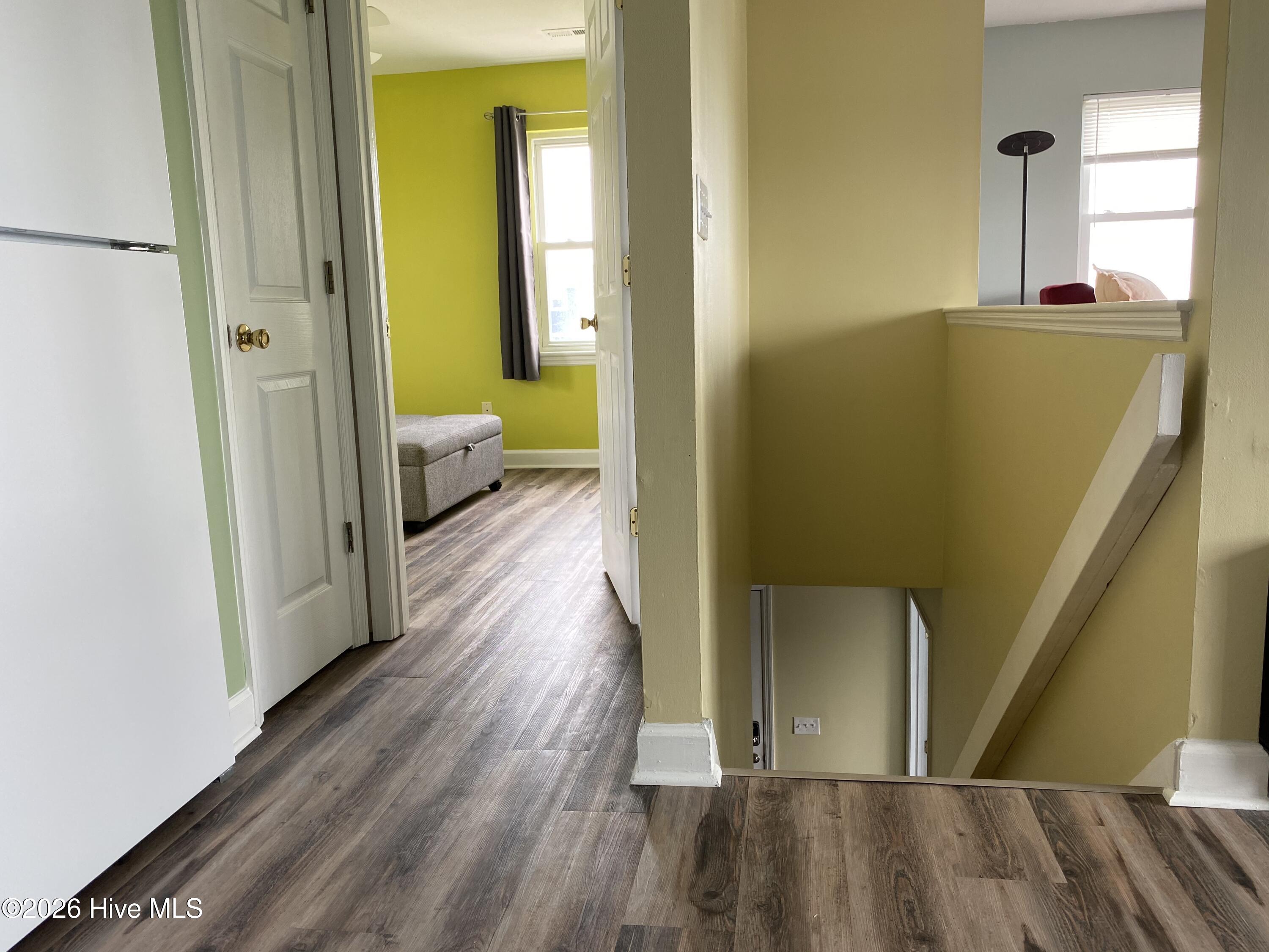 100563924 | Photo 22