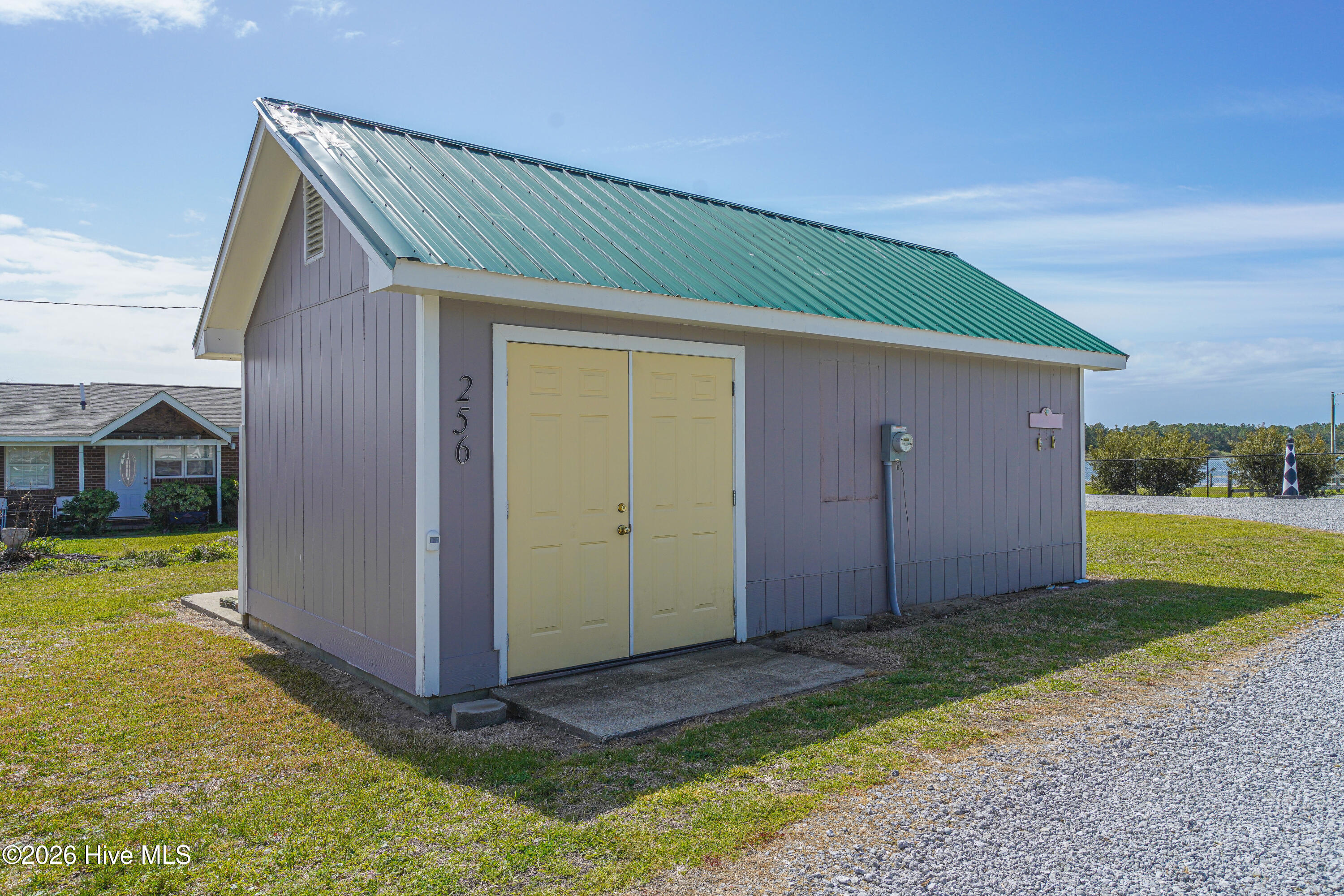 100564102 | Photo 61