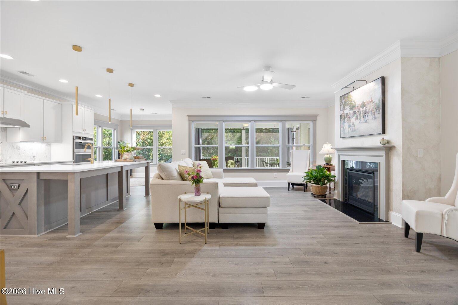 100555417 | Photo 10