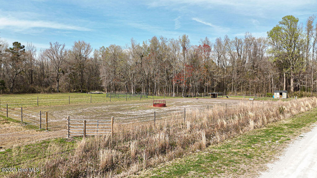1560 White Oak River Road,Maysville