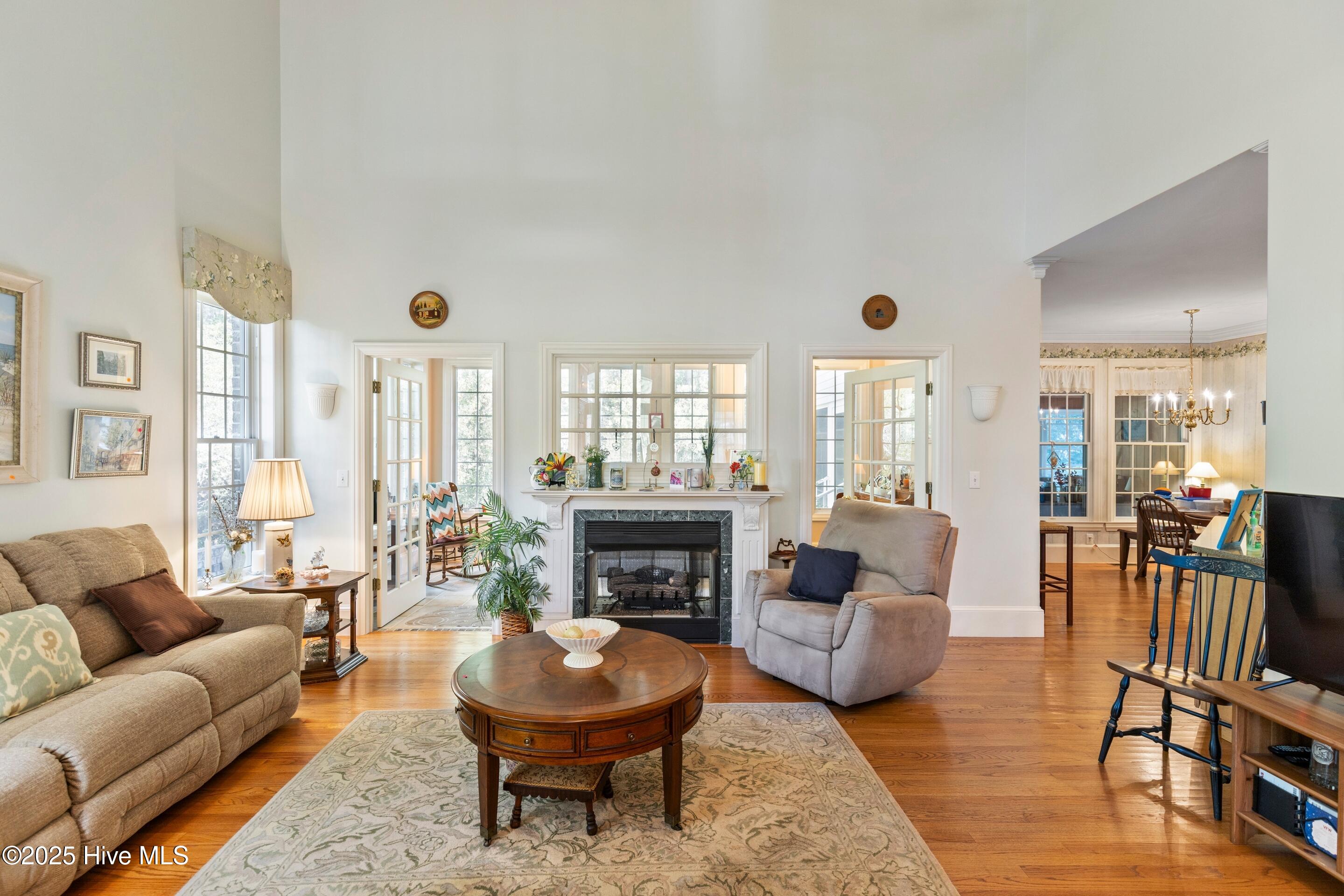 100536994 | Photo 11