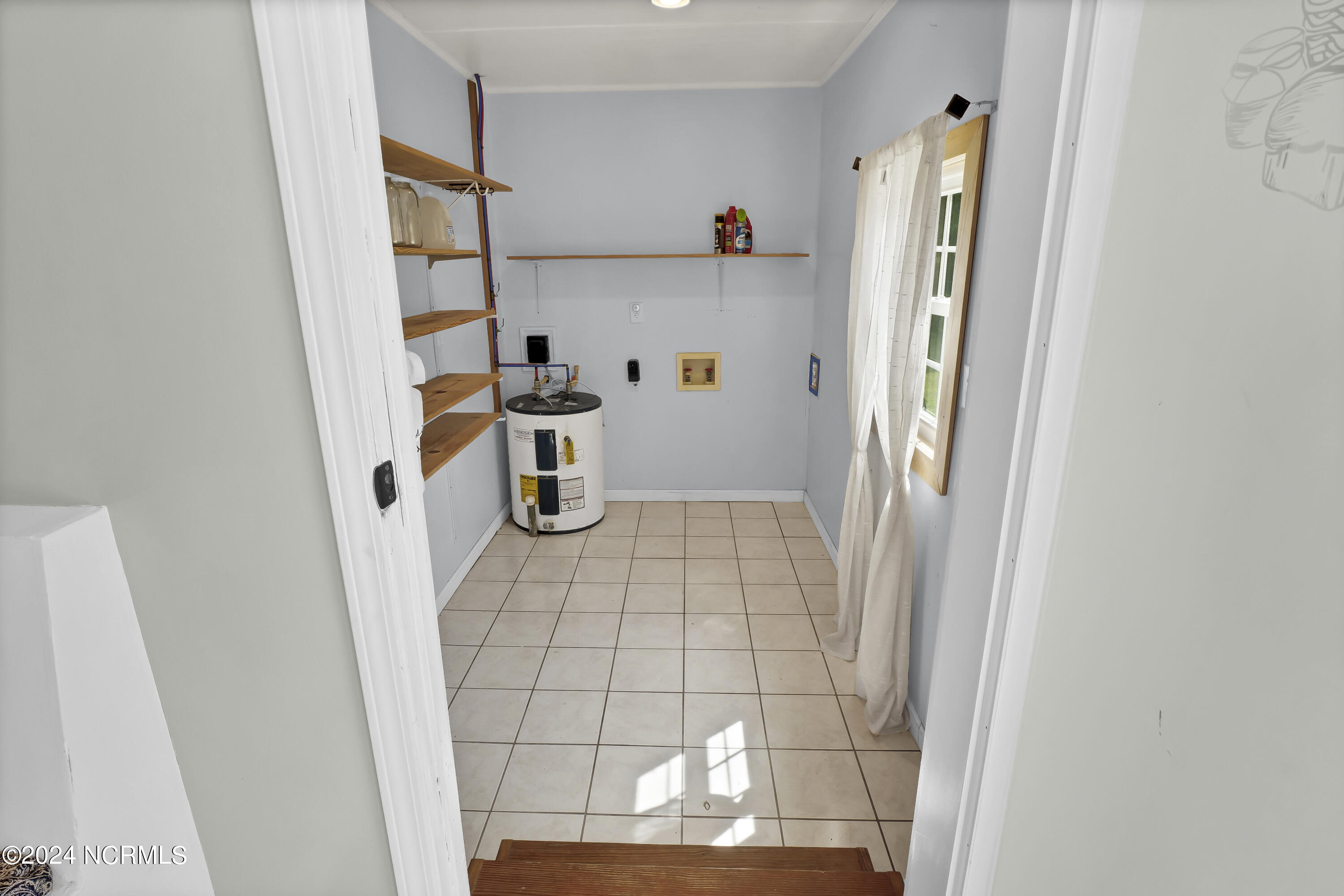 100546361 | Photo 16