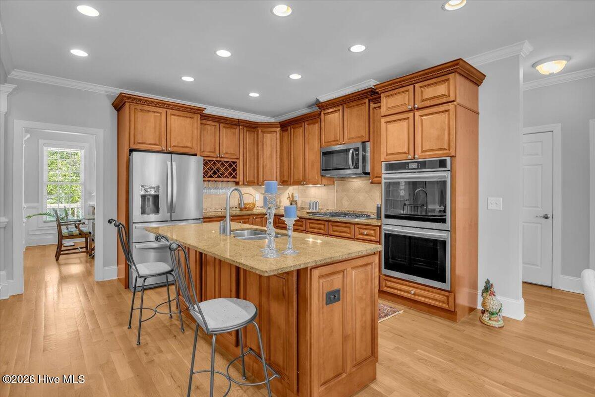 100565920 | Photo 13