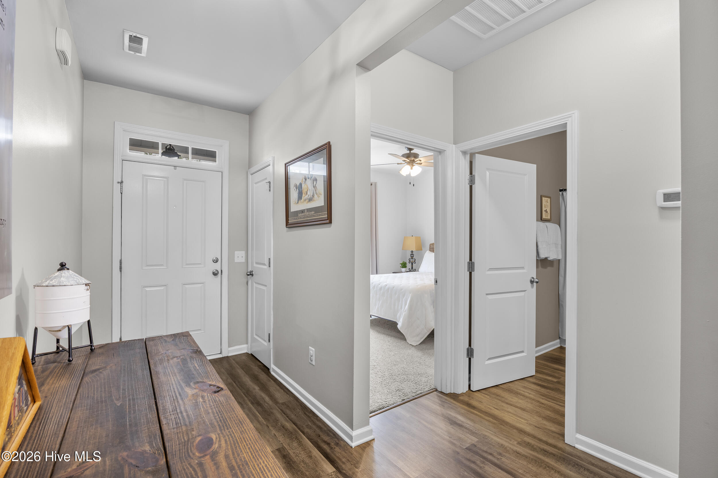 100570461 | Photo 10