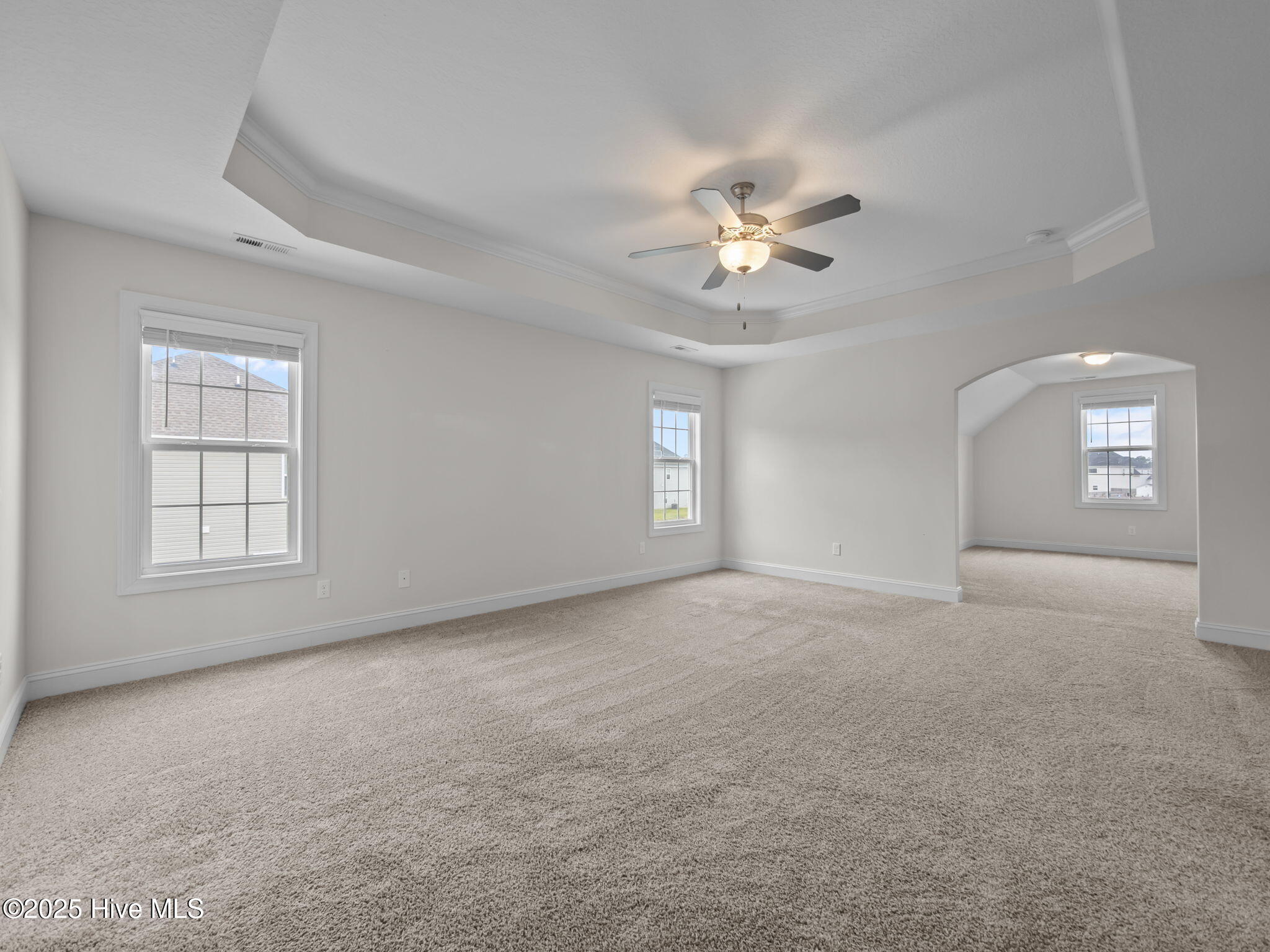 100536873 | Photo 31