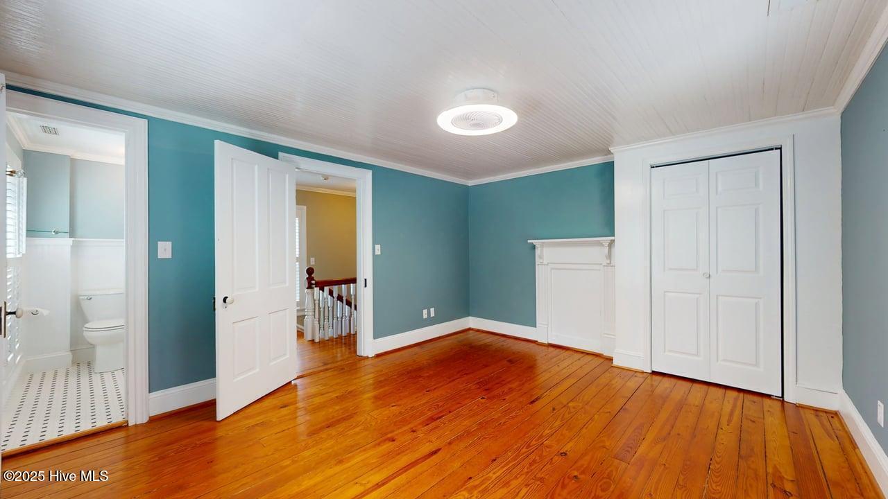 100502870 | Photo 37