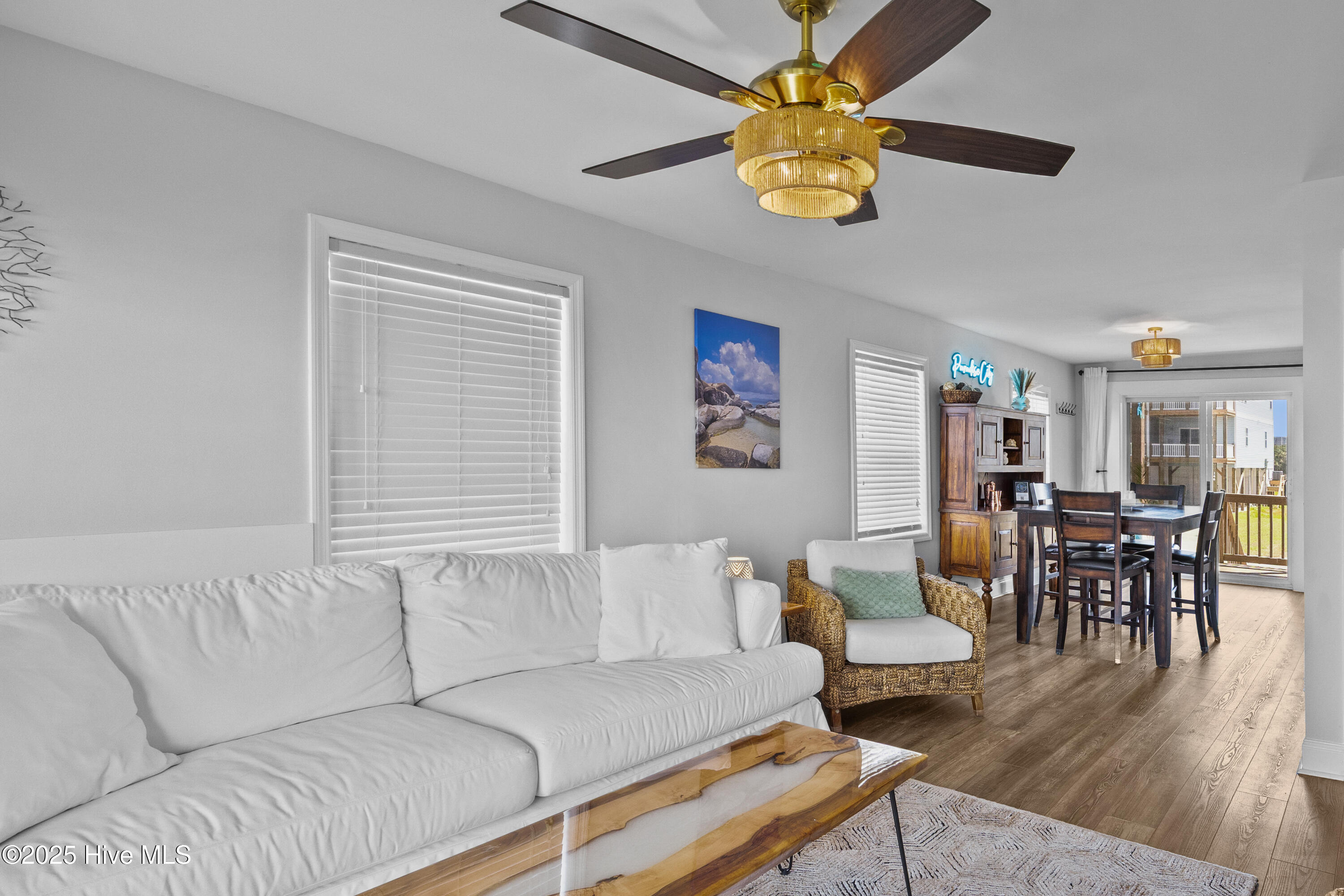 100540748 | Photo 10