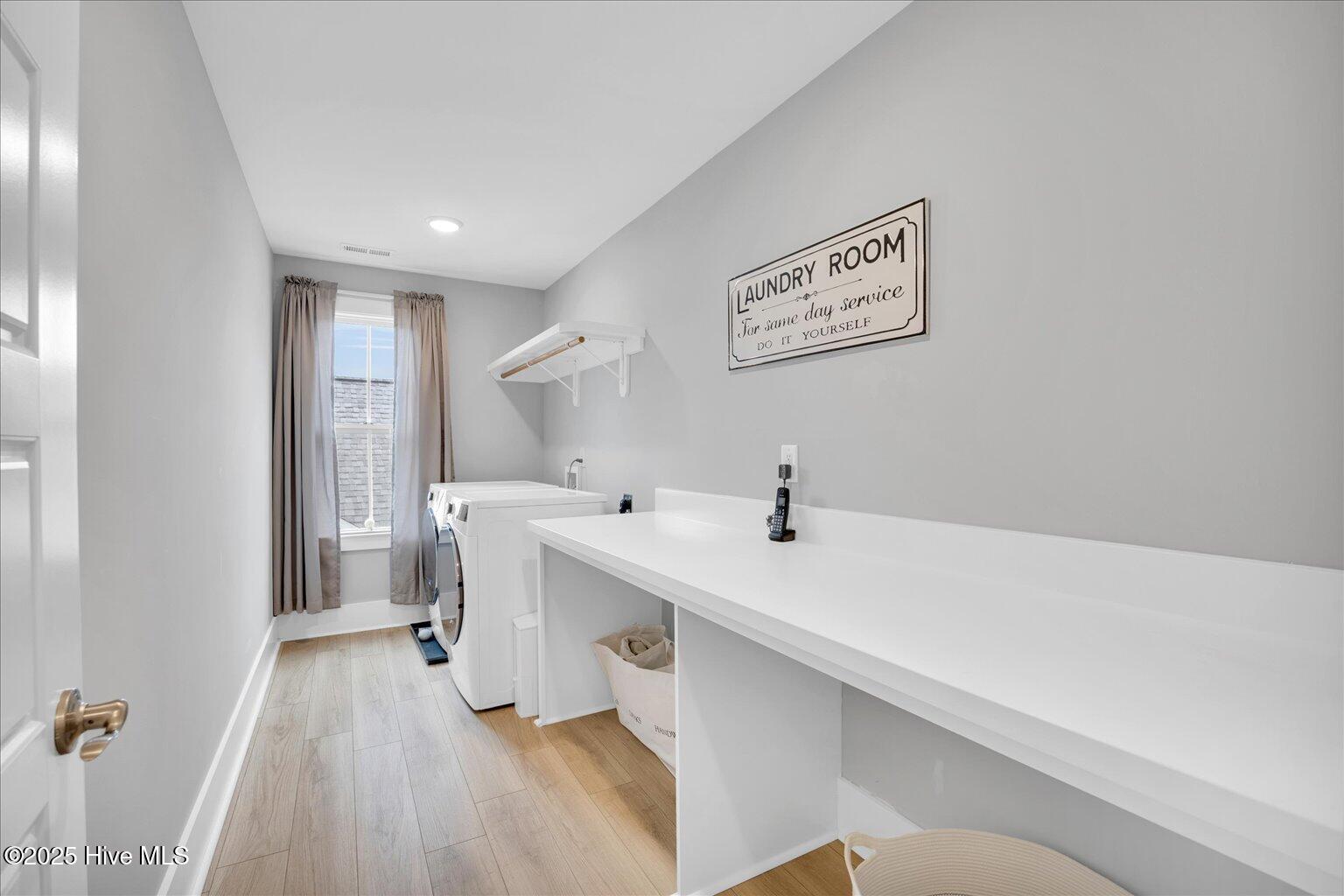 100488919 | Photo 31