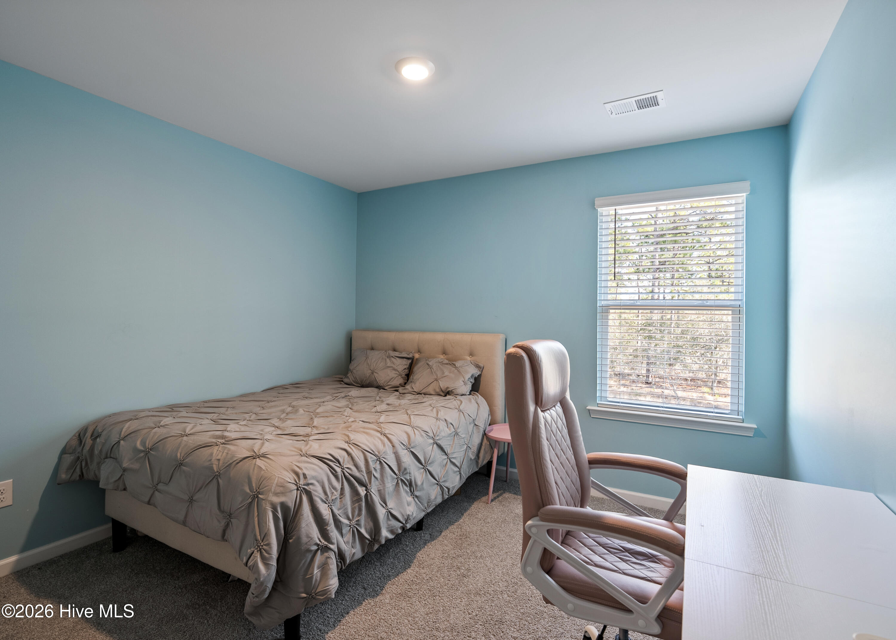 100550400 | Photo 26