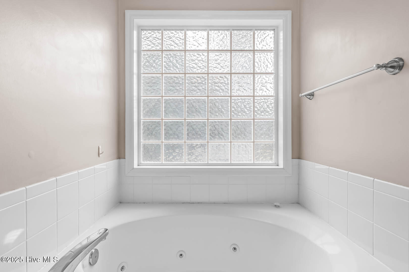 100542148 | Photo 37