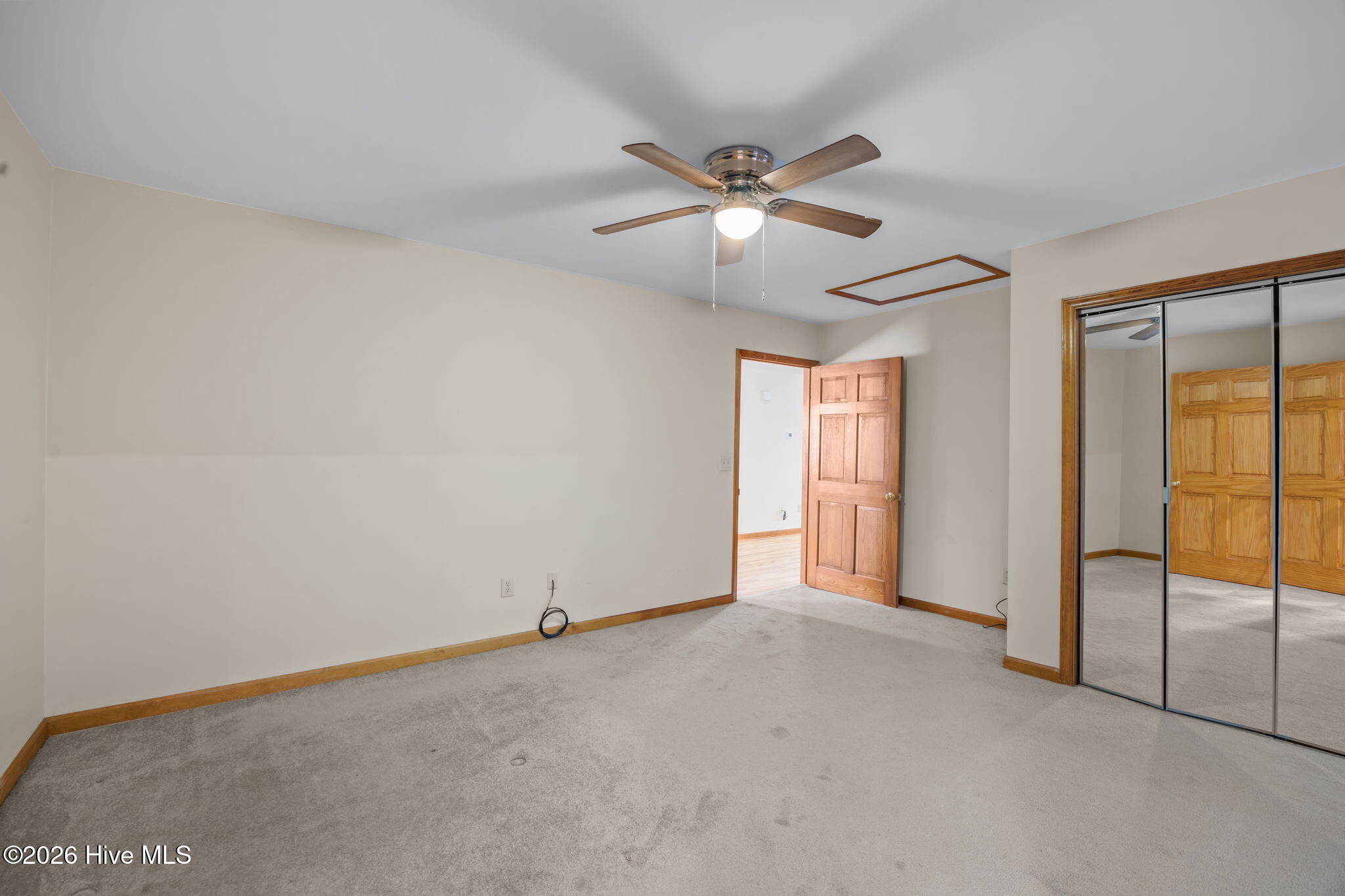 100565896 | Photo 27