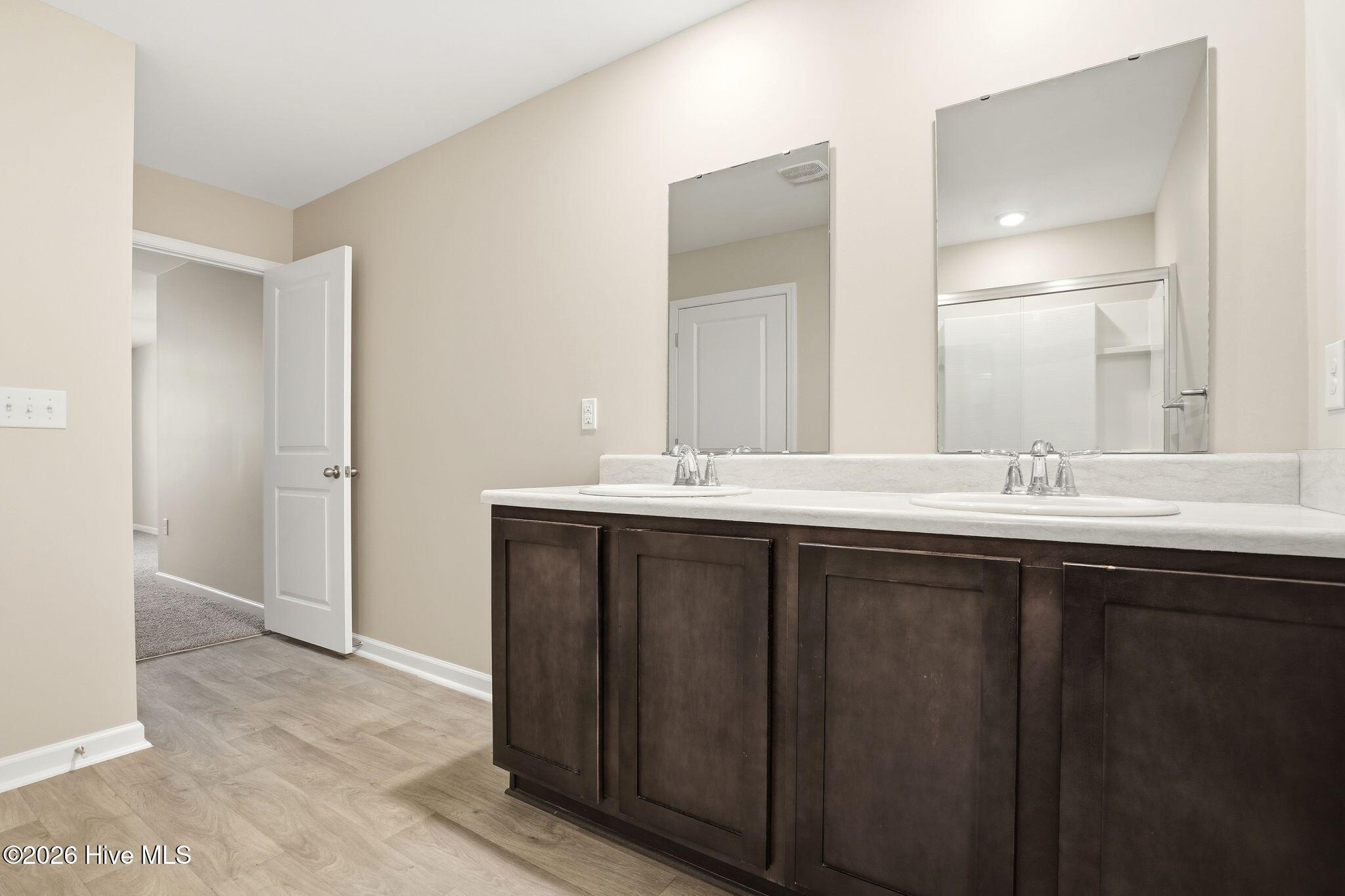 100558624 | Photo 37