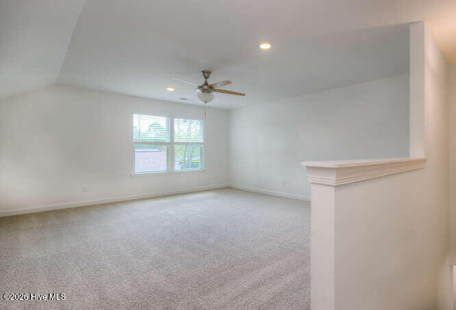 100563707 | Photo 36