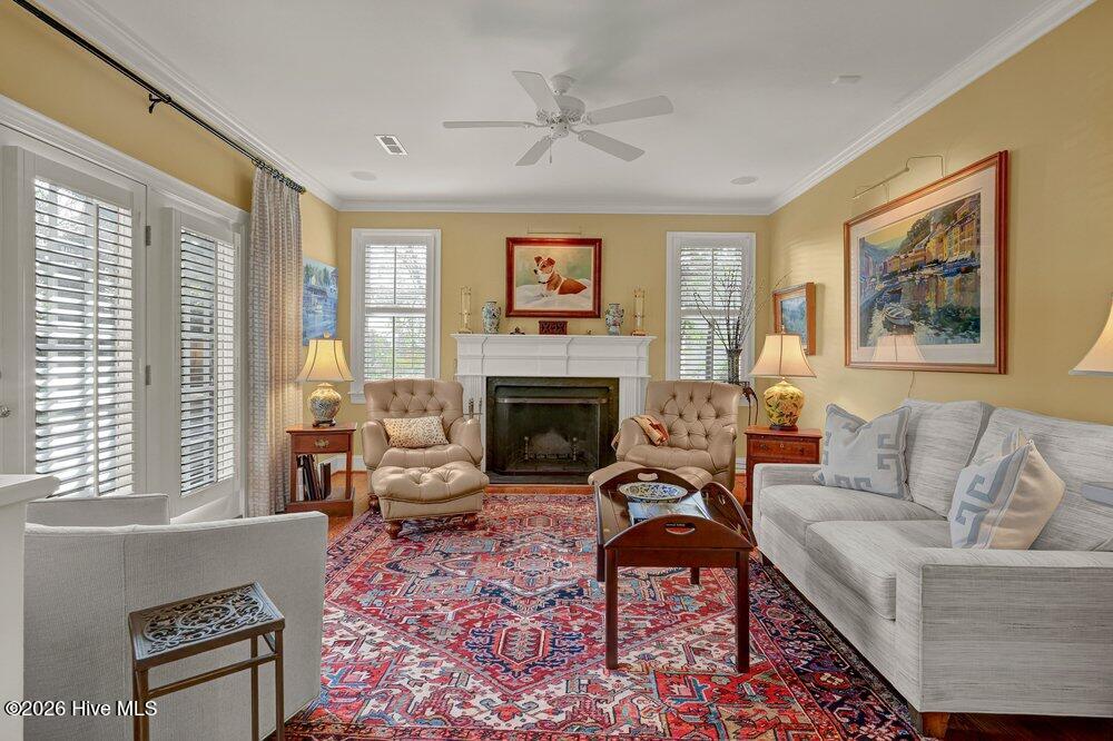 100561548 | Photo 17