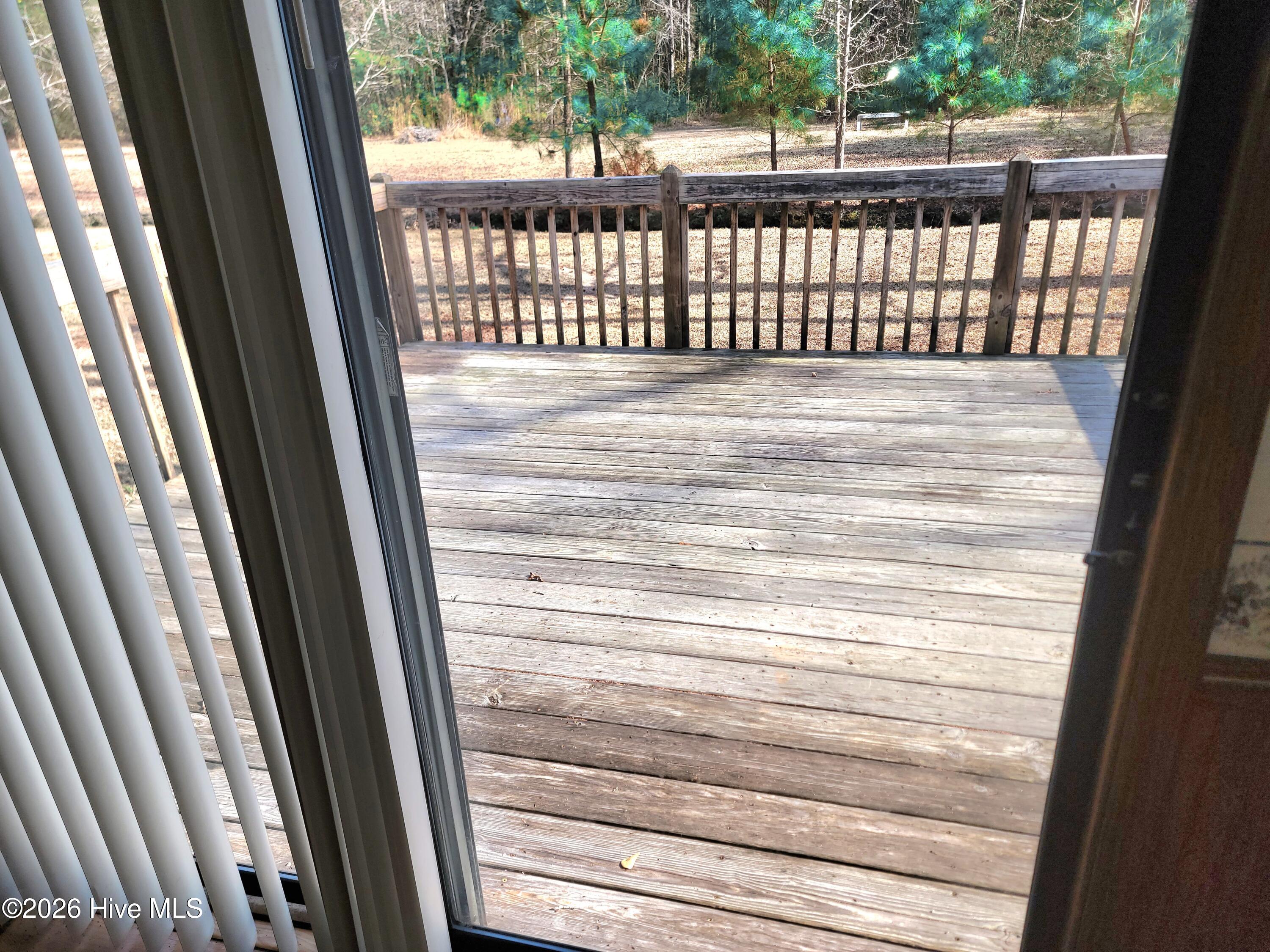 100551127 | Photo 11