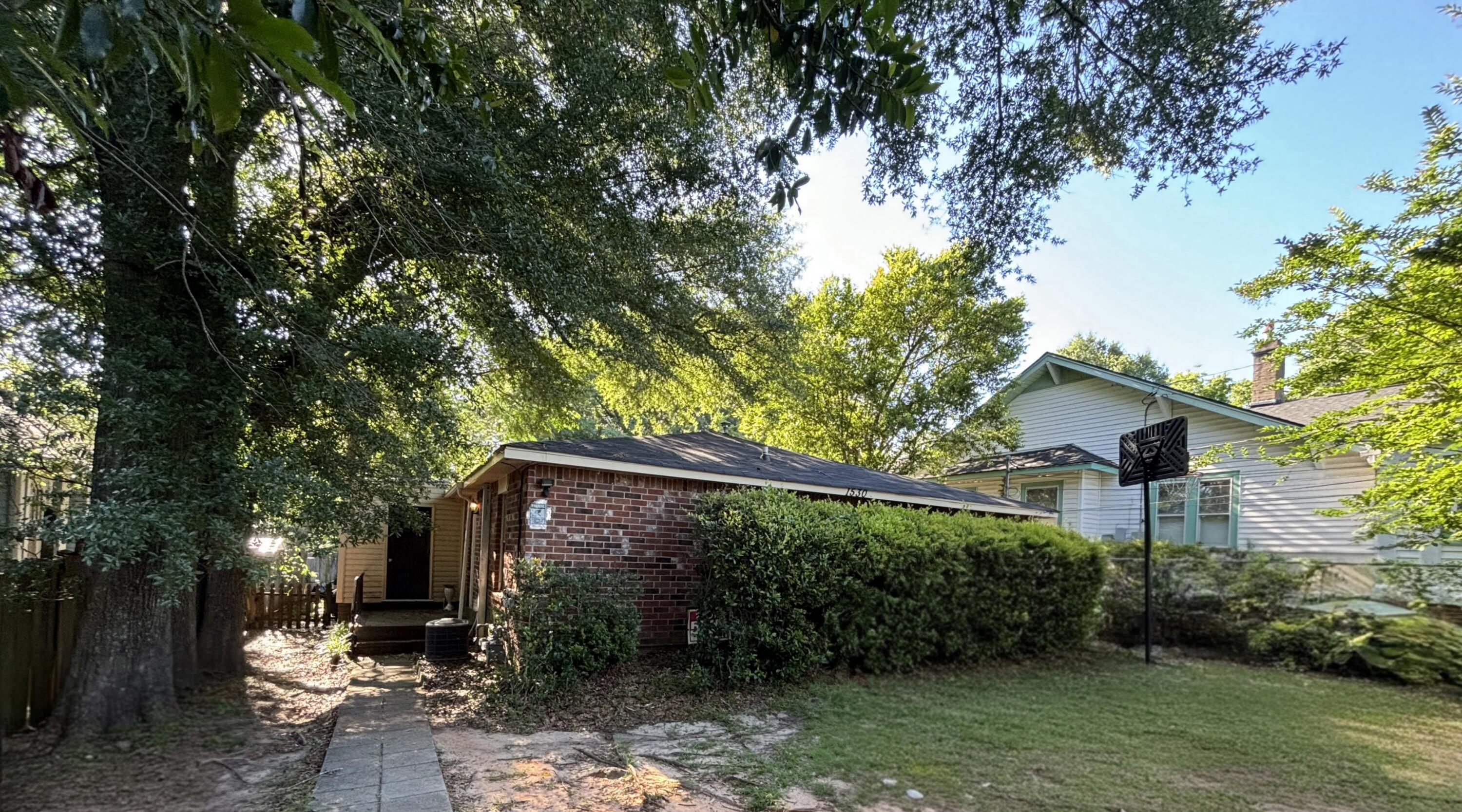 1530 Whitney, Augusta, Georgia, 2 Bedrooms Bedrooms, 5 Rooms Rooms,1 BathroomBathrooms,Townhouse,For sale,Whitney,98248780