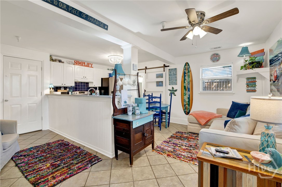 charming and fully equipt 2 BR apt on the ground l