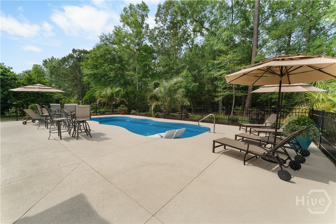  2100+sqft Cool Deck