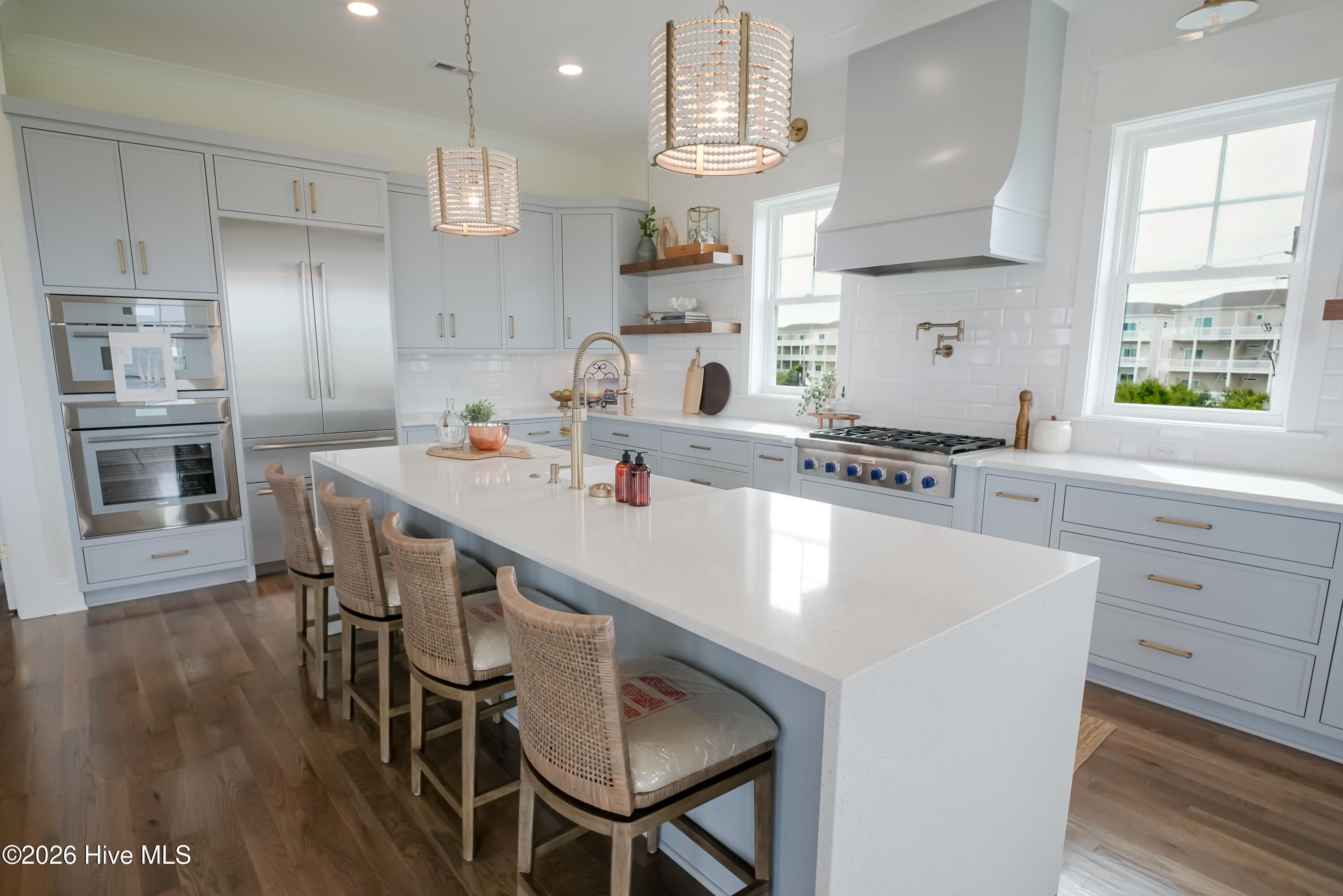 100516070 | Photo 27