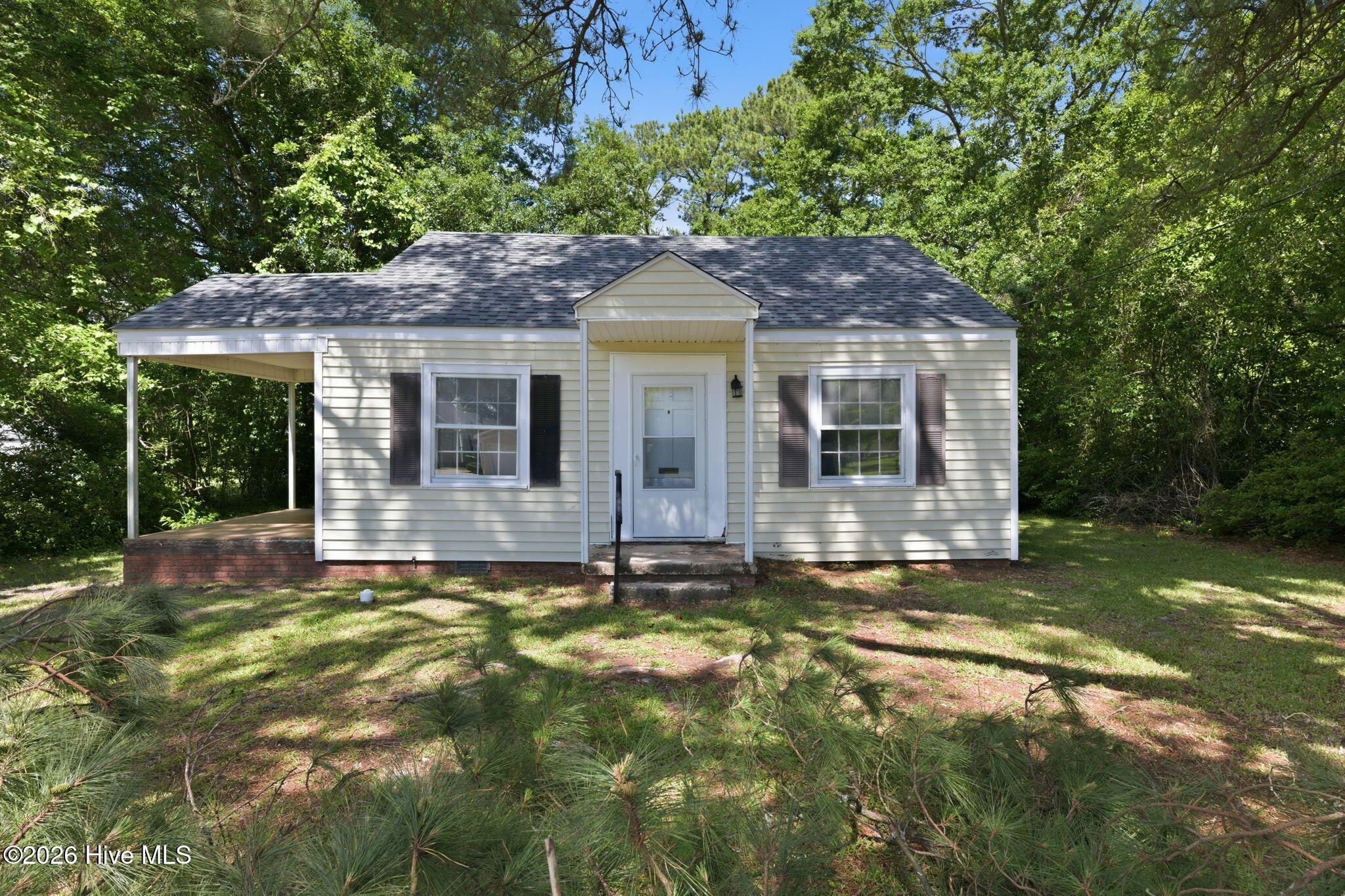 Homes for sale in New Bern, NC | 1610 Queen Anne Ln, New Bern, NC 28560 | MLS# 100575226