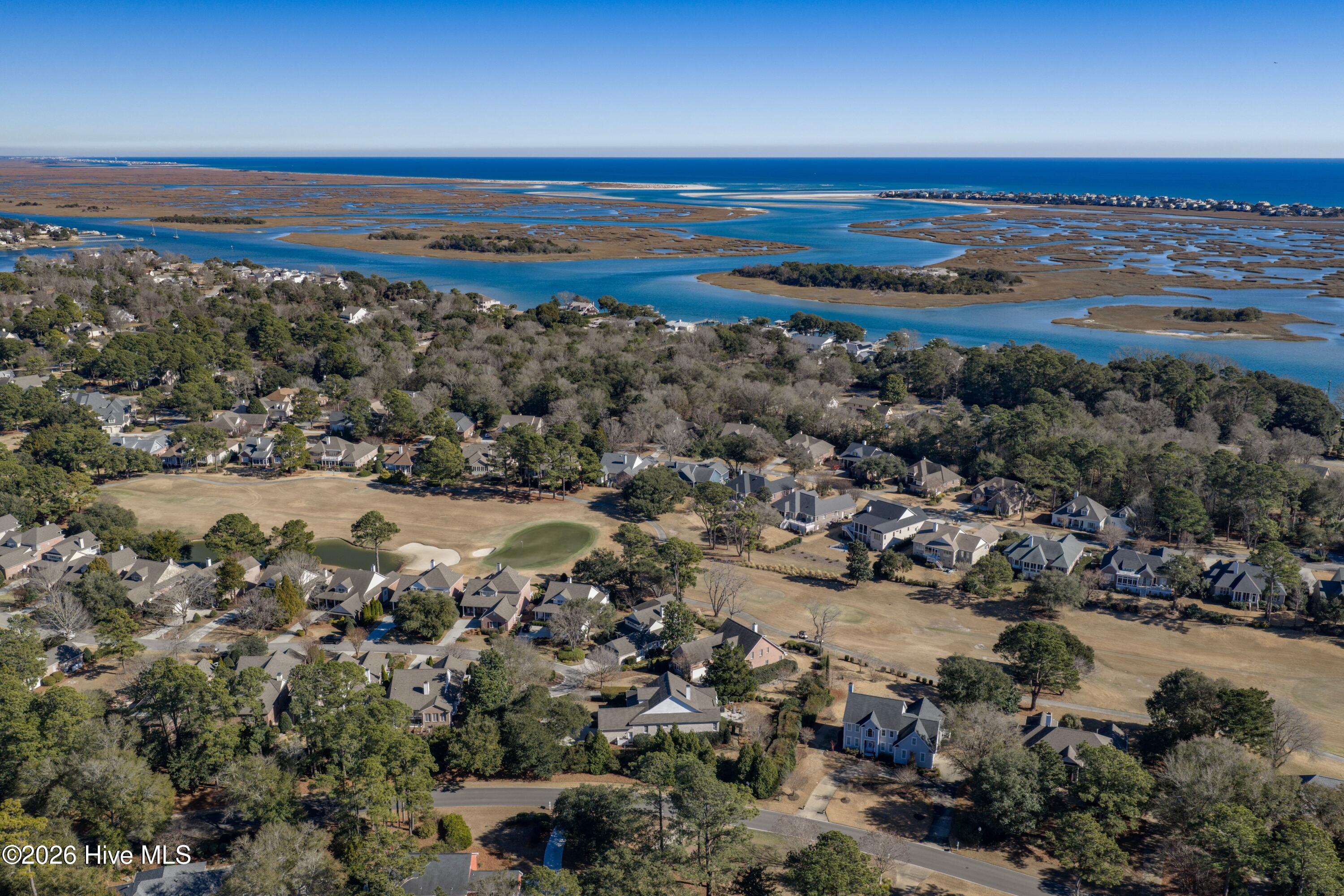 100548957 | Photo 42