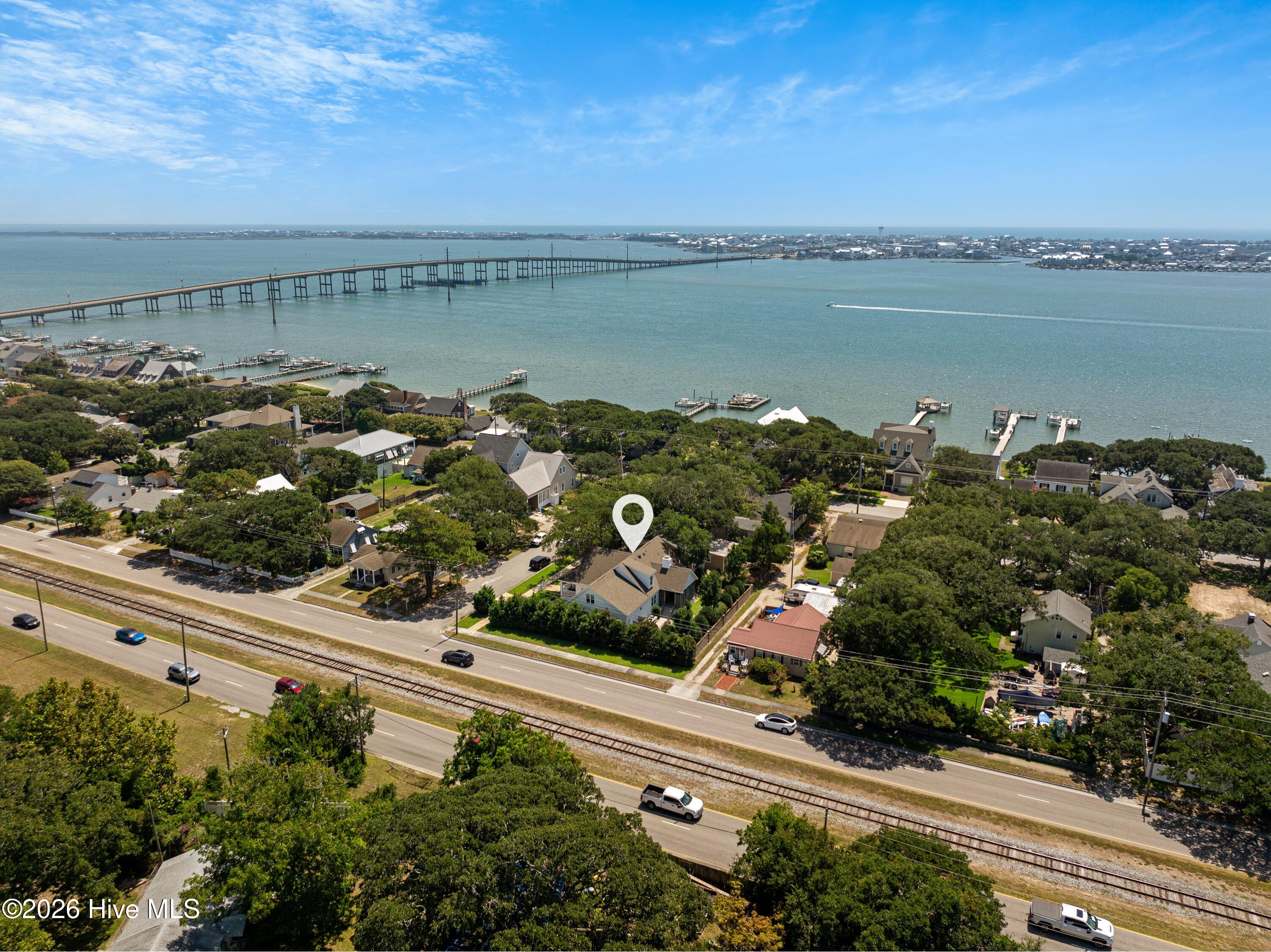 100 S 27th Street,Morehead City