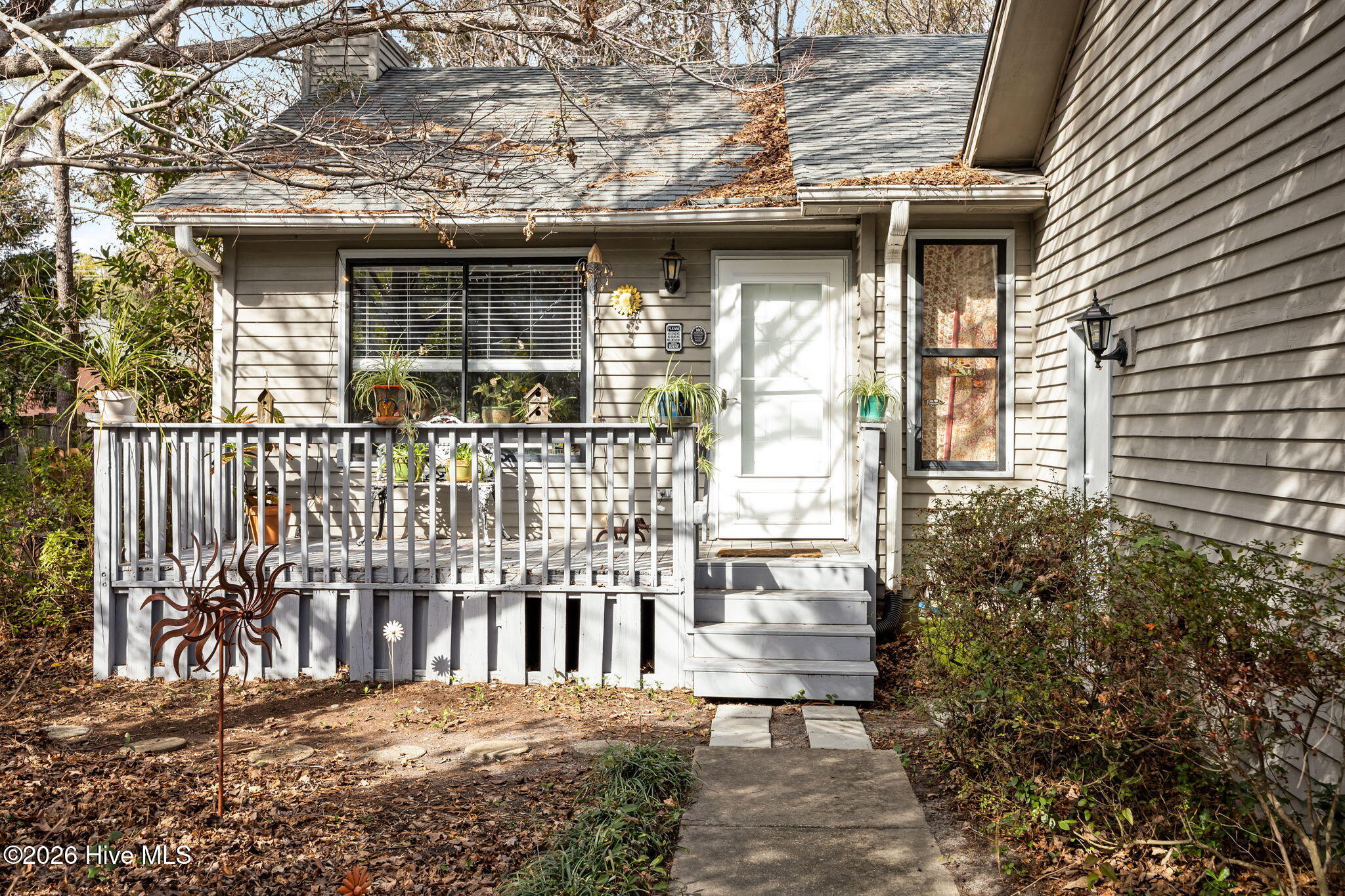 100552337 | Photo 46