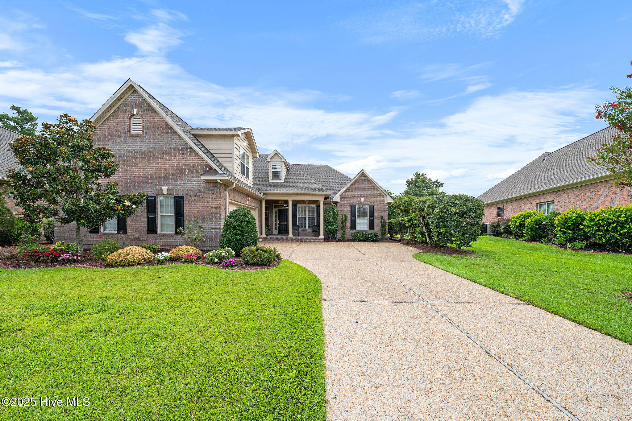 100524928 | Photo 40