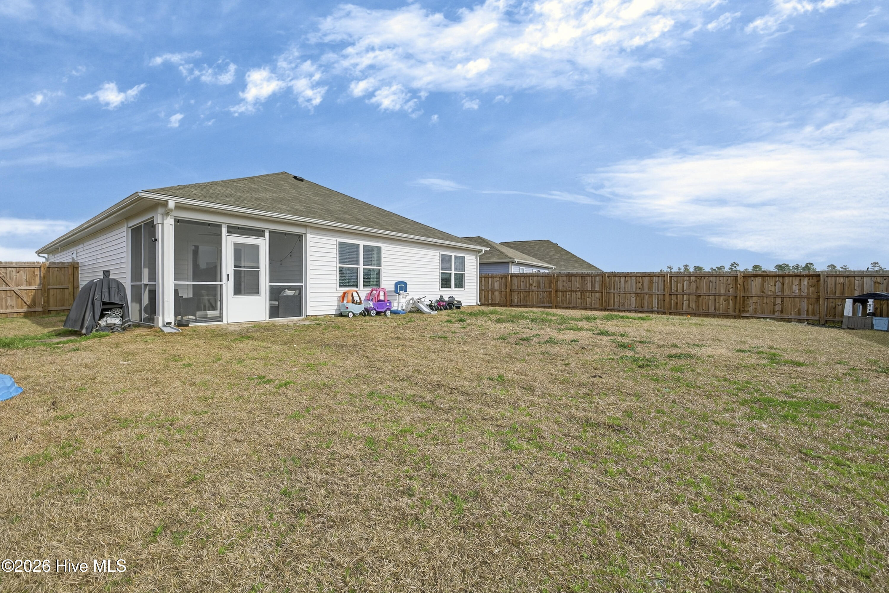 100557466 | Photo 38