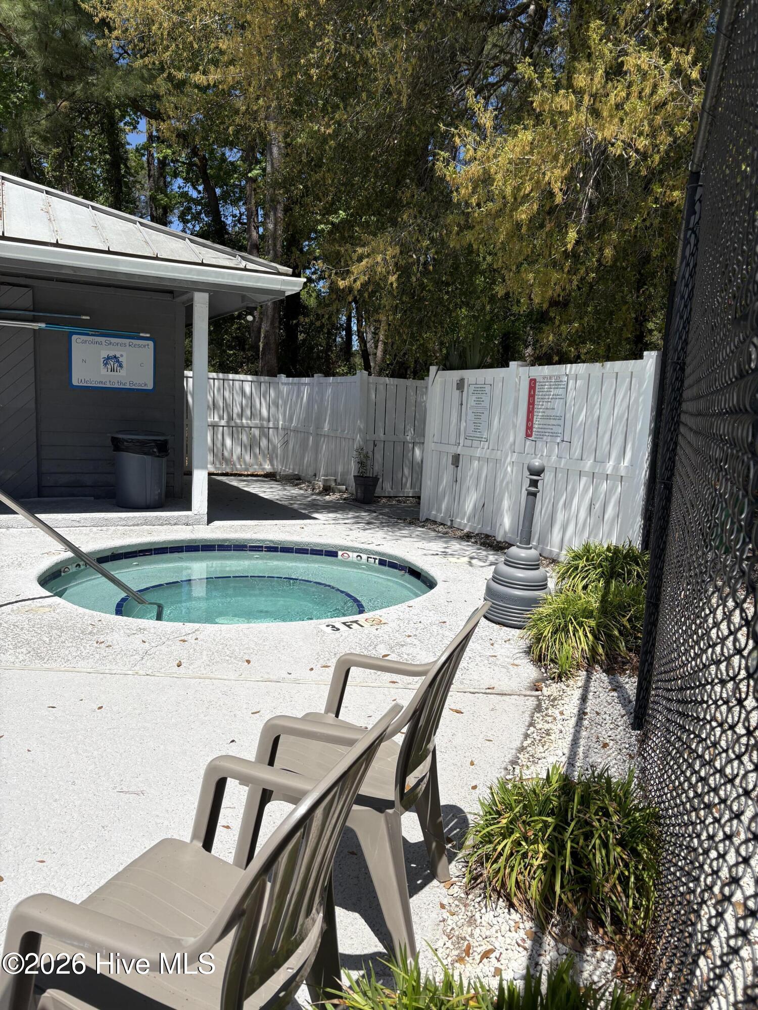 100566717 | Photo 19