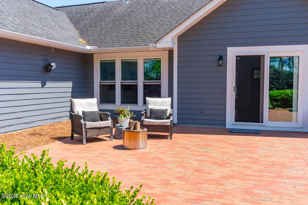 100569264 | Photo 31