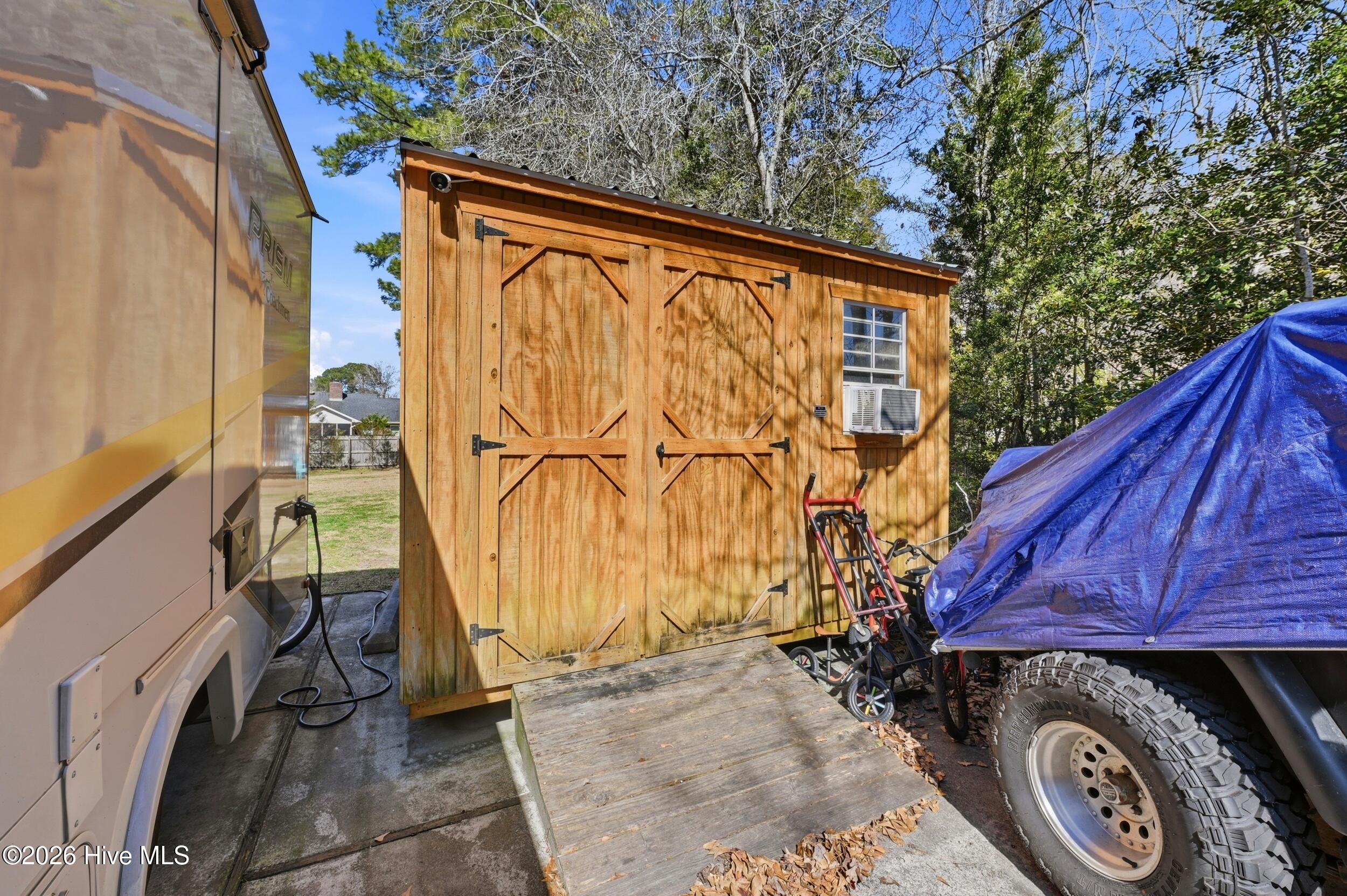 100557238 | Photo 39