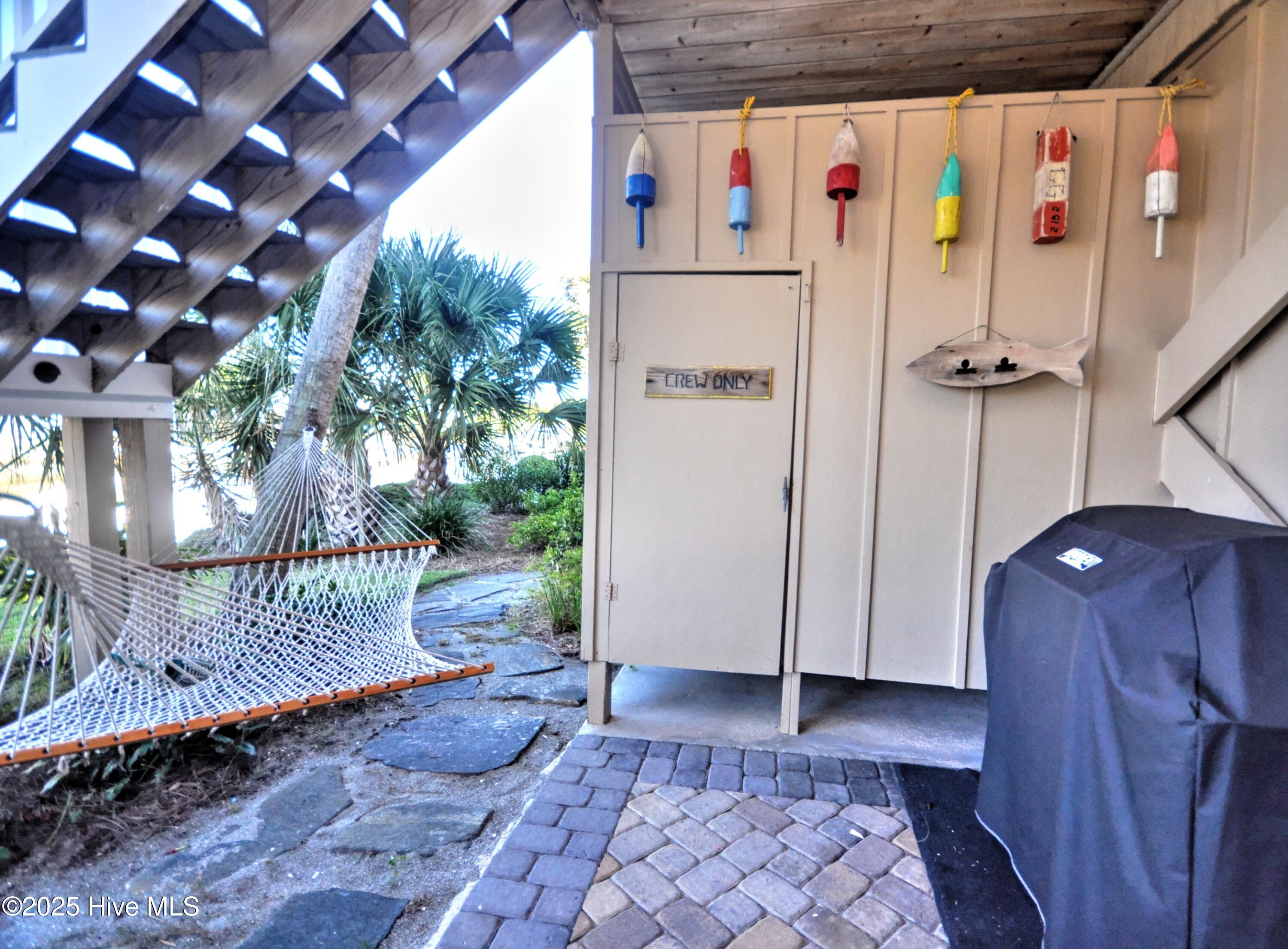 100537753 | Photo 54