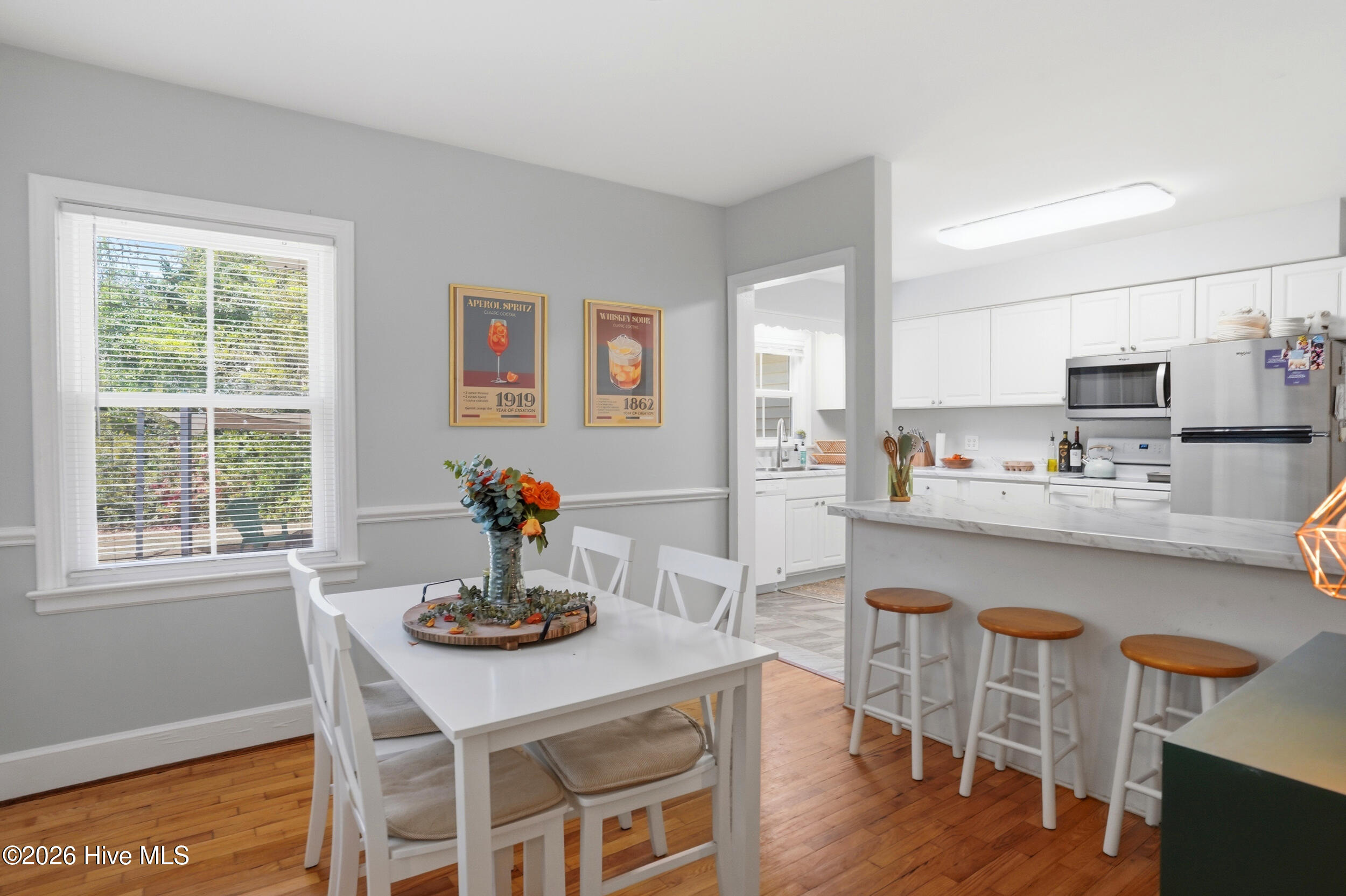 100566091 | Photo 12